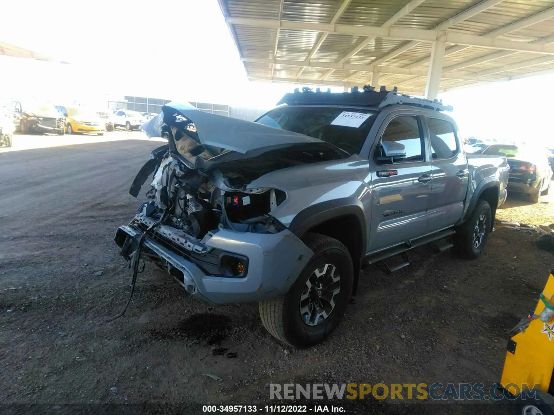 2 Photograph of a damaged car 3TMAZ5CN3LM128359 TOYOTA TACOMA 2WD 2020