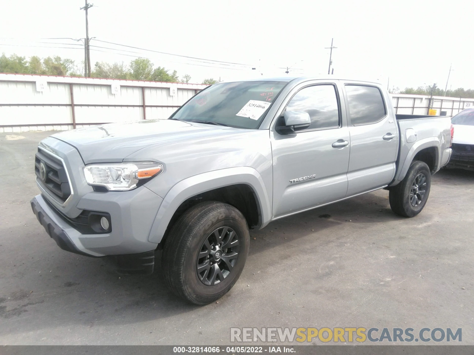 2 Photograph of a damaged car 3TMAZ5CN8LM132438 TOYOTA TACOMA 2WD 2020