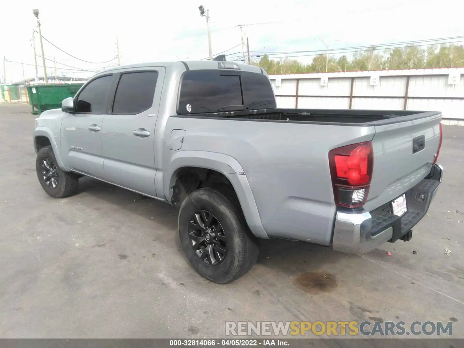 3 Photograph of a damaged car 3TMAZ5CN8LM132438 TOYOTA TACOMA 2WD 2020