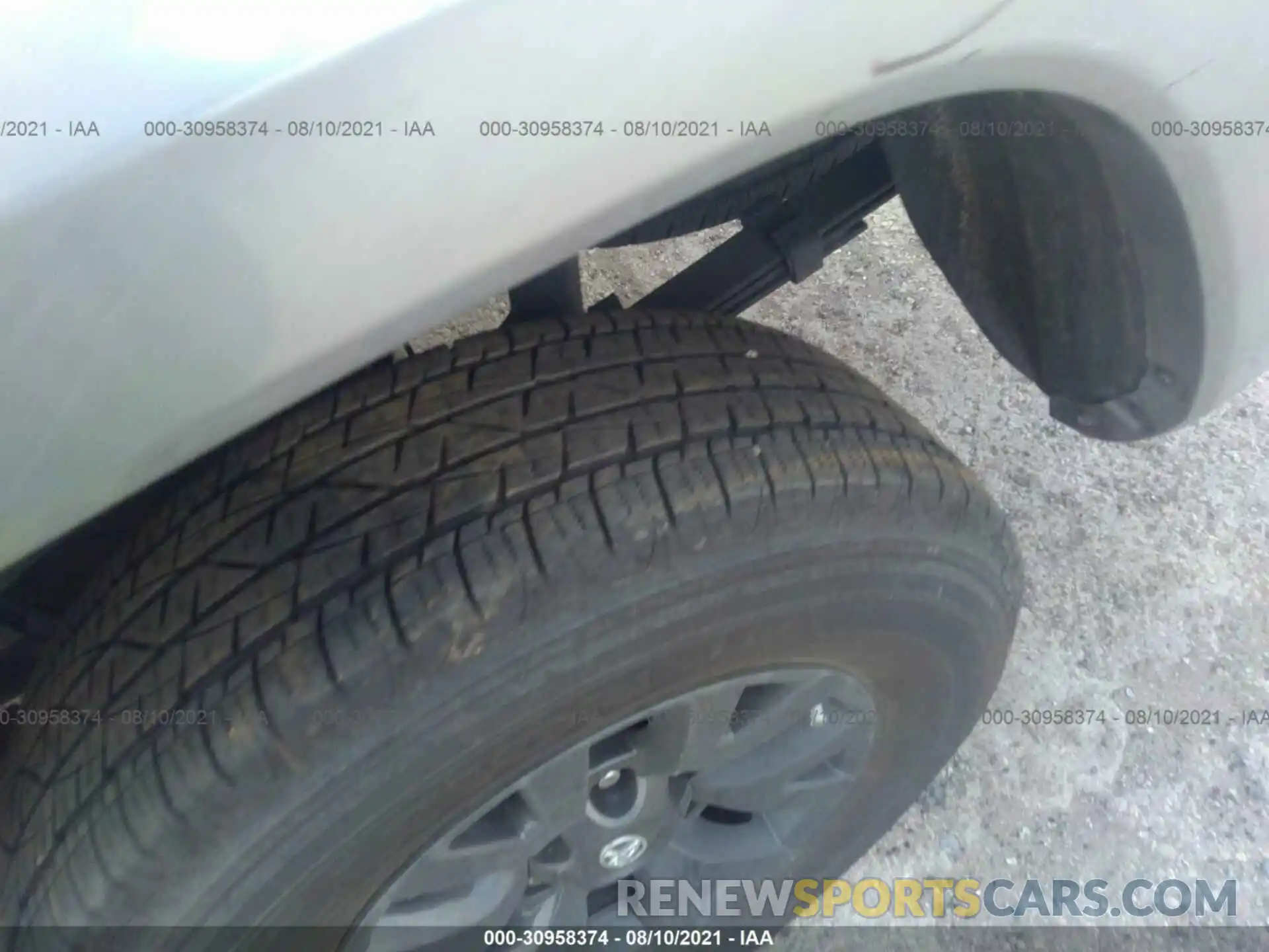 12 Photograph of a damaged car 3TMAZ5CNXLM132666 TOYOTA TACOMA 2WD 2020