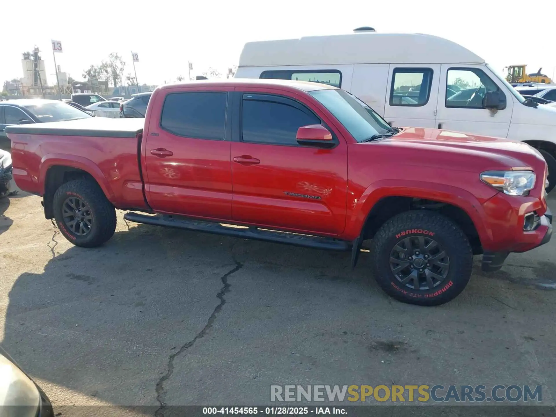 14 Photograph of a damaged car 3TMBZ5DN1LM024276 TOYOTA TACOMA 2WD 2020