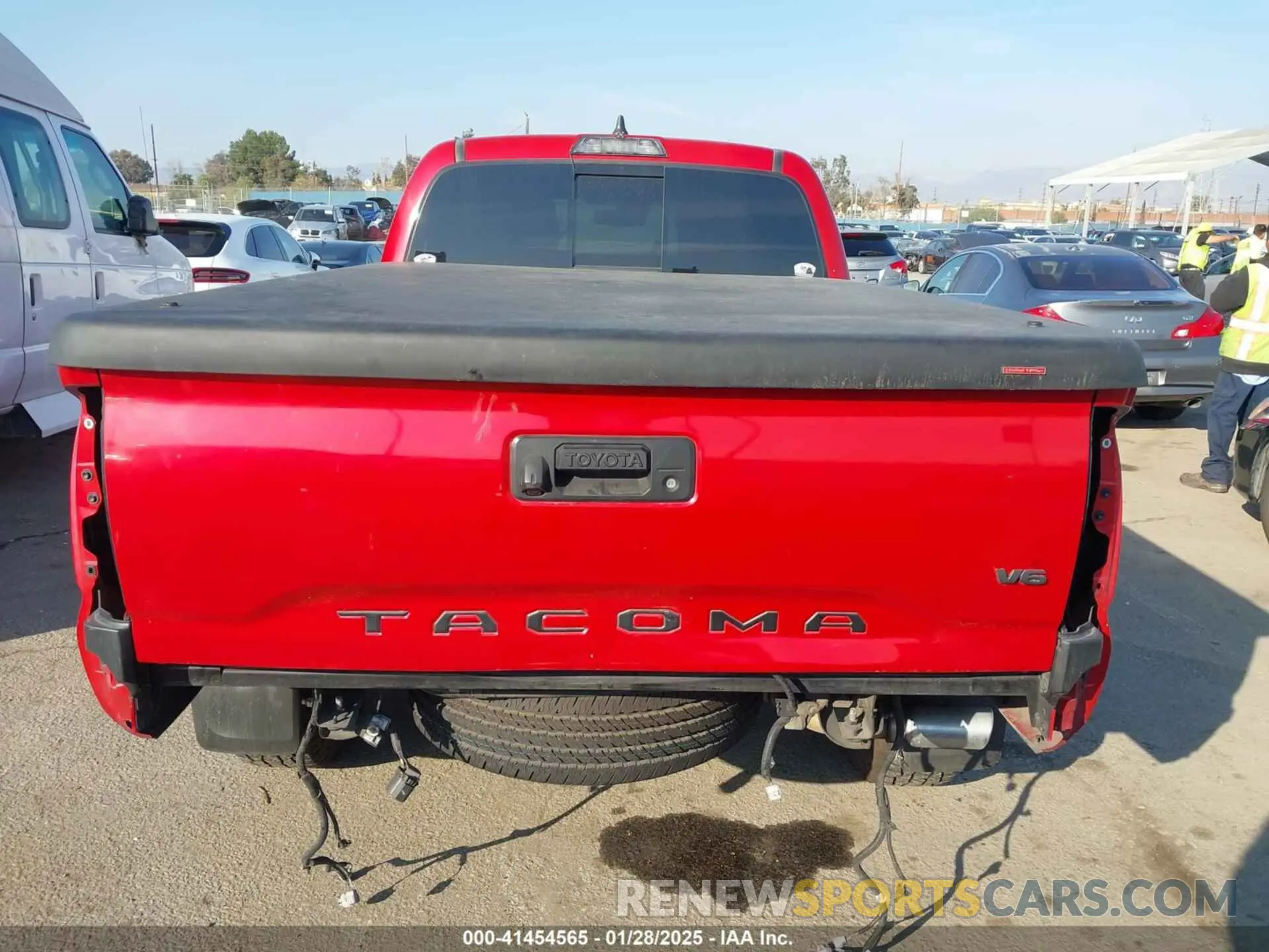 17 Photograph of a damaged car 3TMBZ5DN1LM024276 TOYOTA TACOMA 2WD 2020