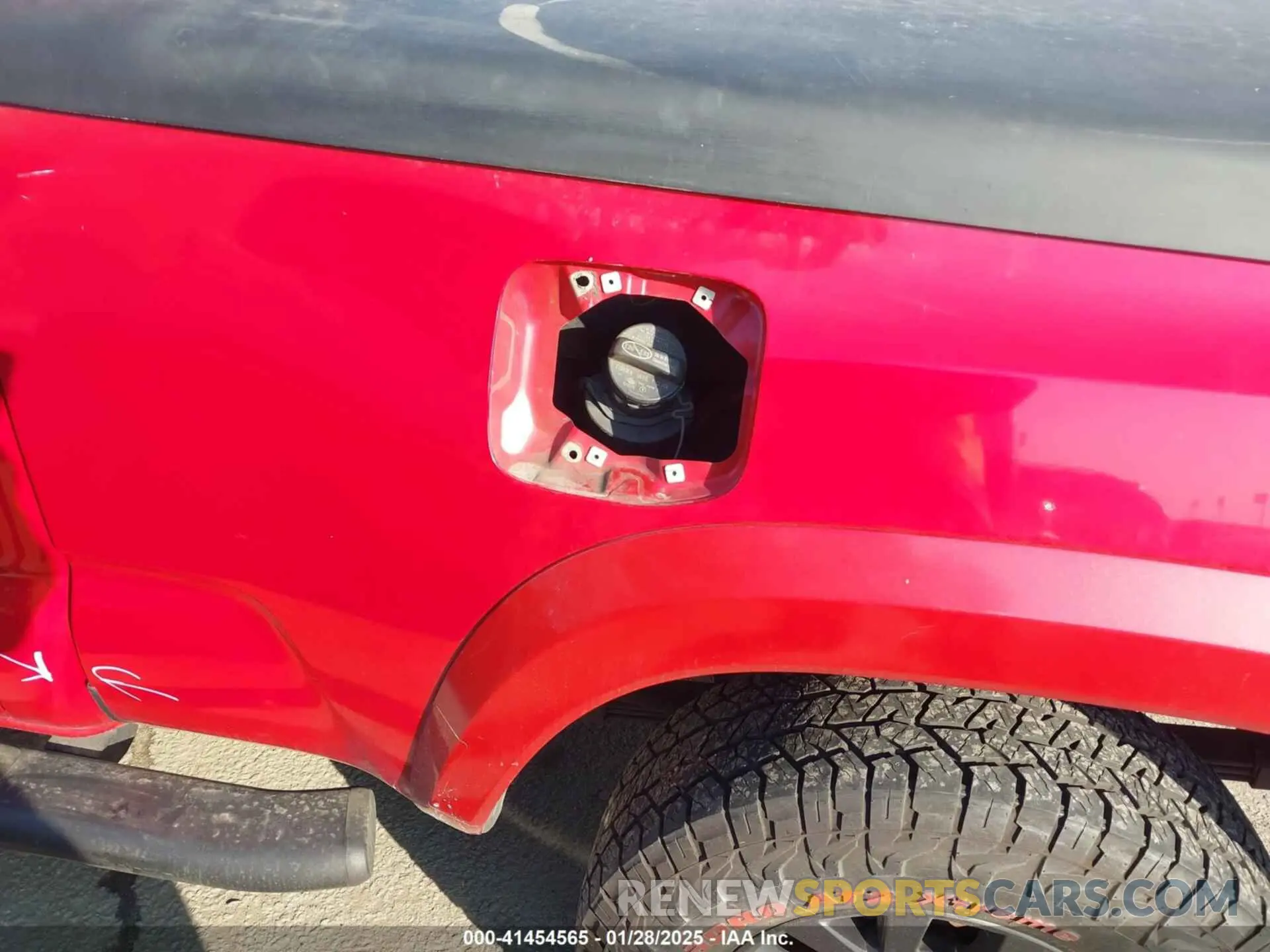 19 Photograph of a damaged car 3TMBZ5DN1LM024276 TOYOTA TACOMA 2WD 2020