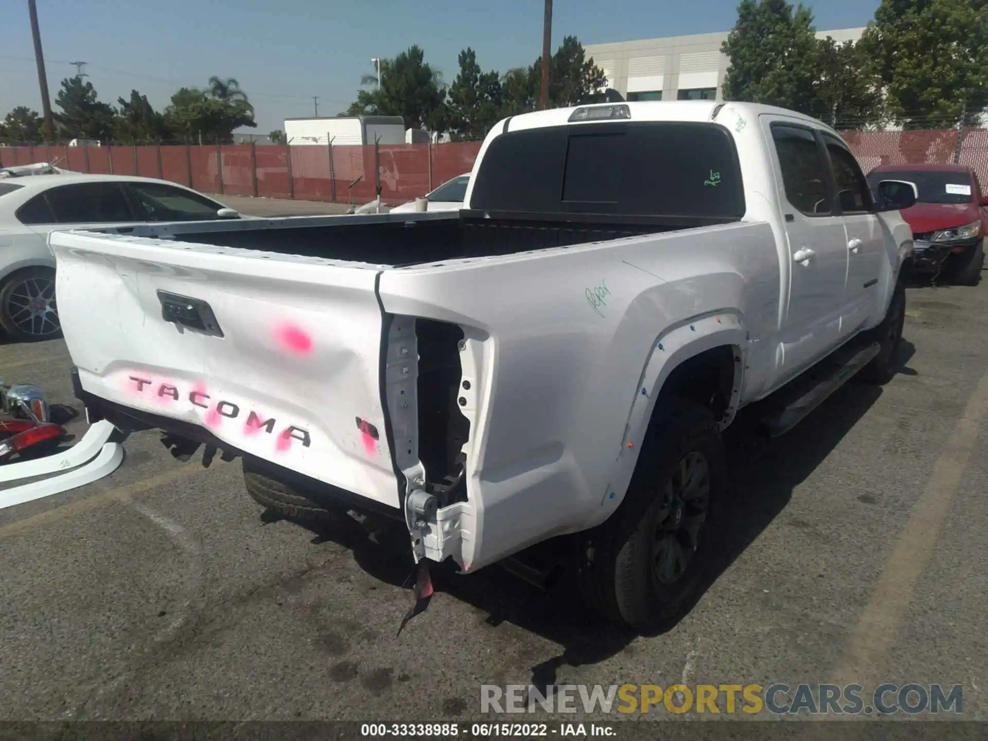 4 Photograph of a damaged car 3TMBZ5DN2LM025873 TOYOTA TACOMA 2WD 2020