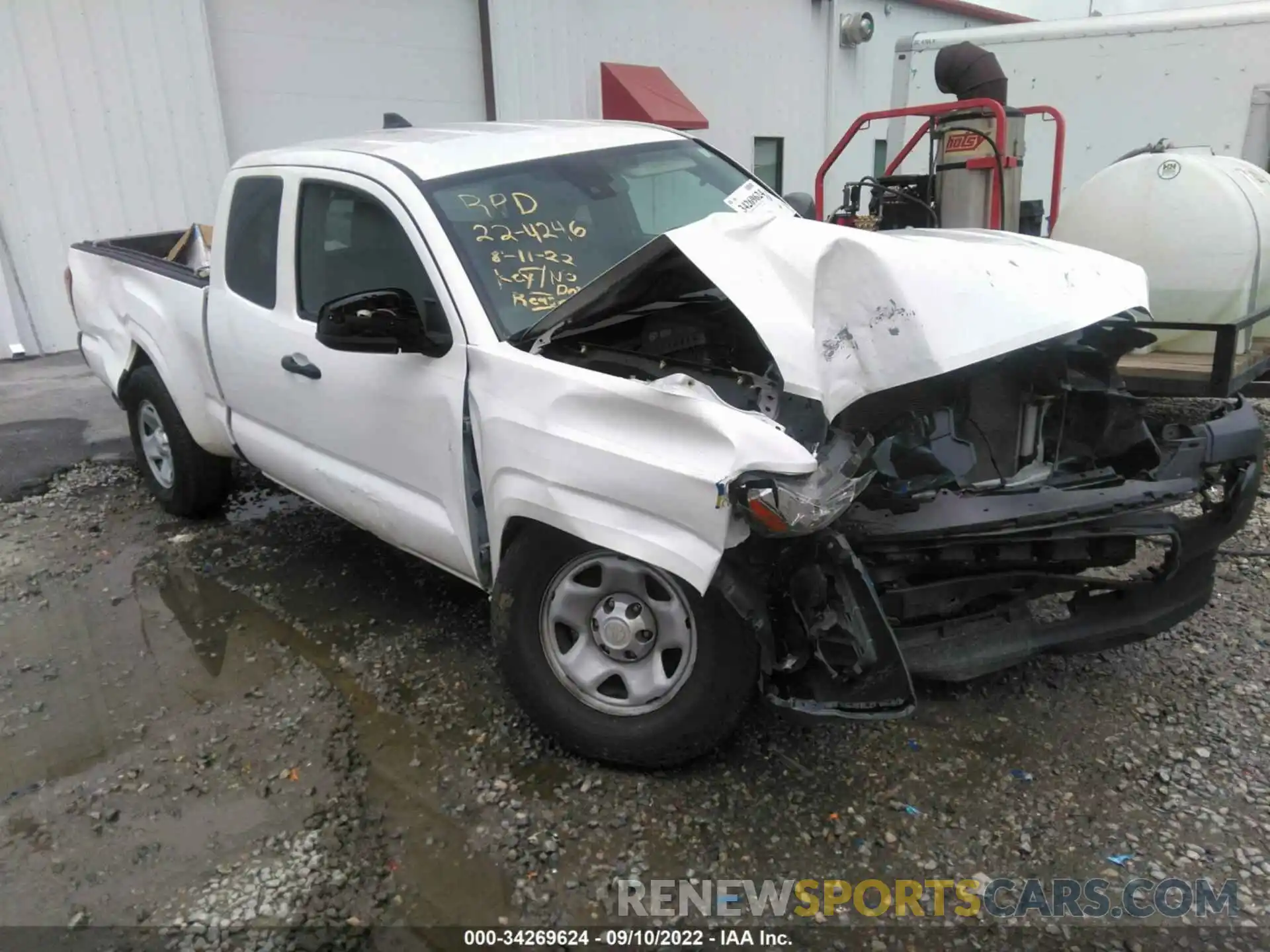 1 Photograph of a damaged car 3TYRX5GN5LT004598 TOYOTA TACOMA 2WD 2020