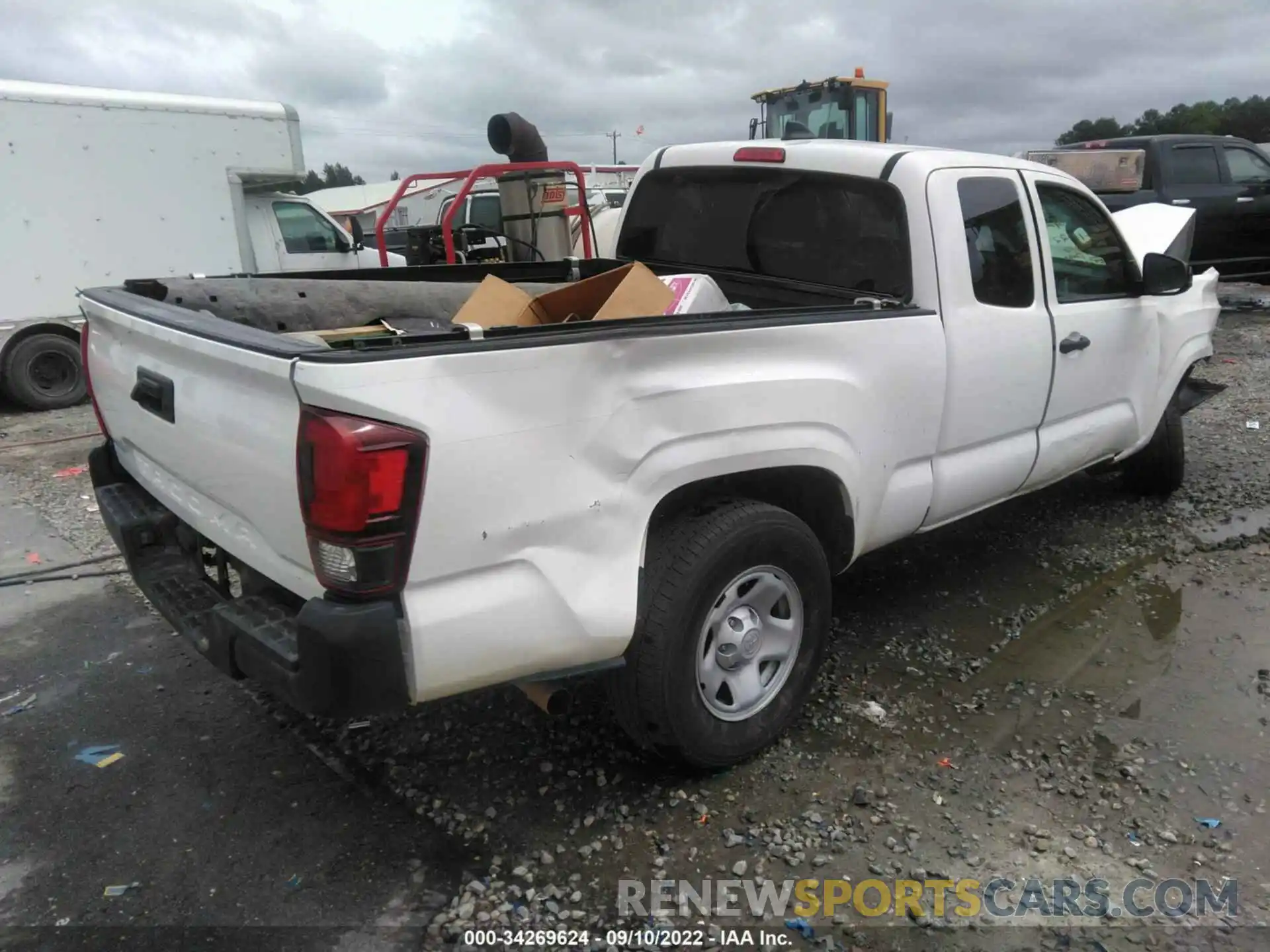 4 Photograph of a damaged car 3TYRX5GN5LT004598 TOYOTA TACOMA 2WD 2020