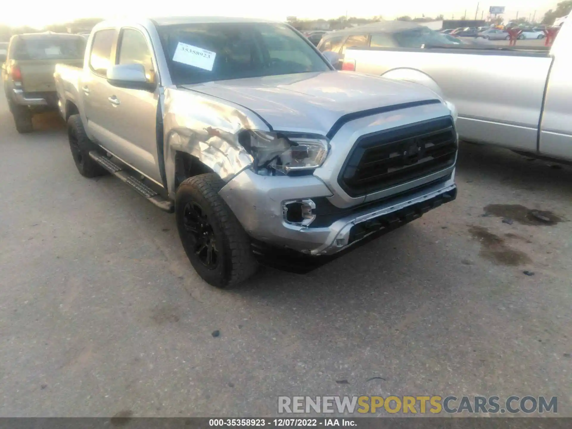 6 Photograph of a damaged car 5TFAX5GN1LX184813 TOYOTA TACOMA 2WD 2020