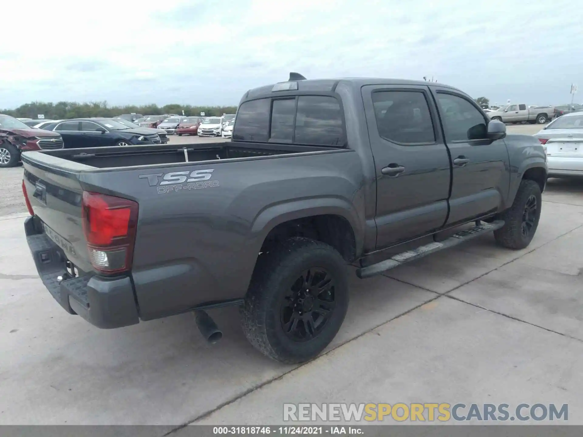 4 Photograph of a damaged car 5TFAX5GN9LX186311 TOYOTA TACOMA 2WD 2020