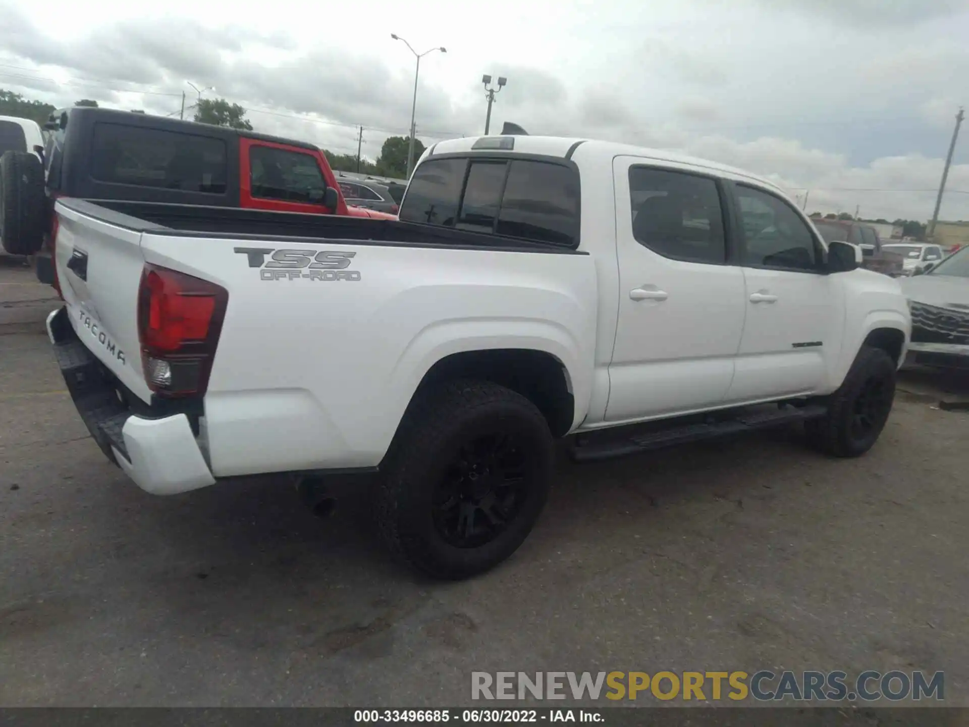 4 Photograph of a damaged car 5TFAX5GN9LX187605 TOYOTA TACOMA 2WD 2020