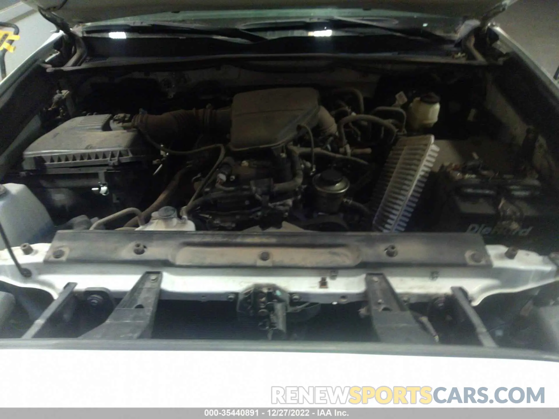 10 Photograph of a damaged car 5TFRX5GNXLX177118 TOYOTA TACOMA 2WD 2020