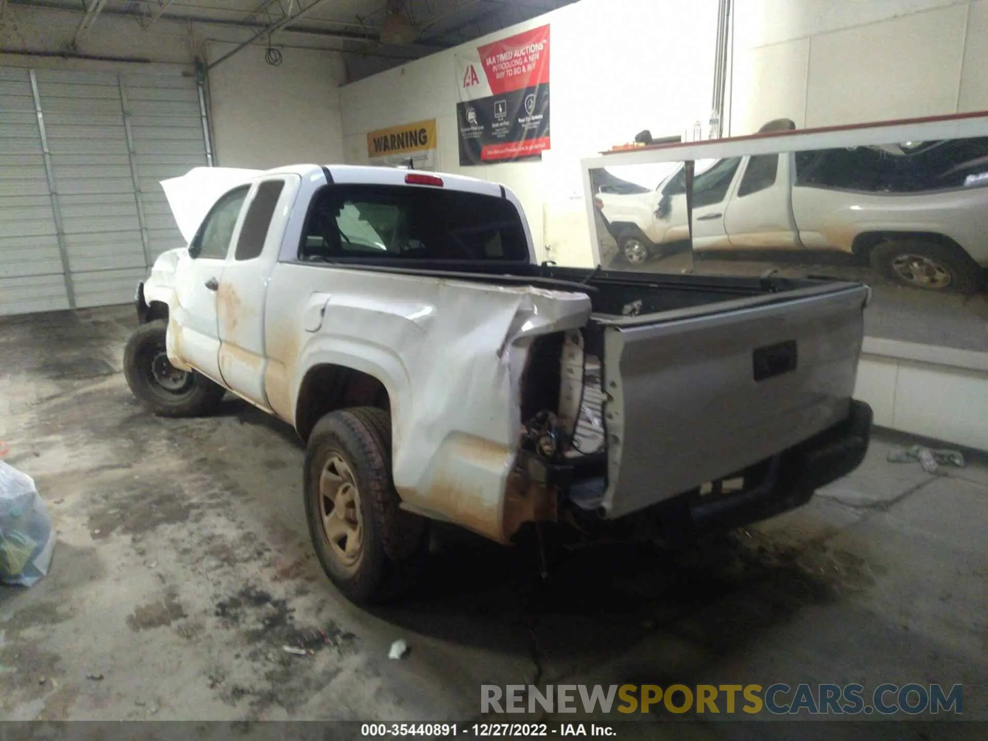 6 Photograph of a damaged car 5TFRX5GNXLX177118 TOYOTA TACOMA 2WD 2020