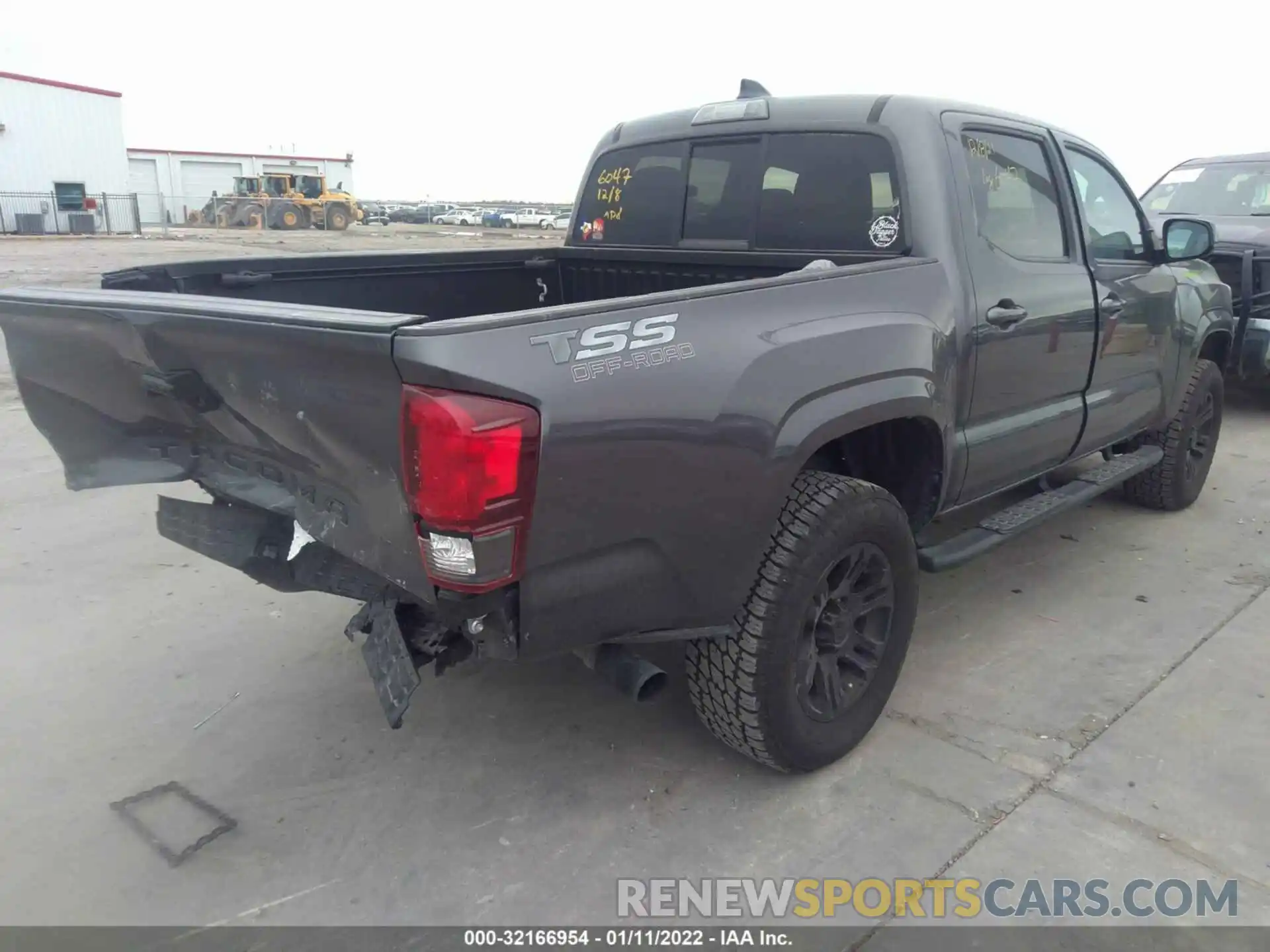 4 Photograph of a damaged car 3TYAX5GN4MT012822 TOYOTA TACOMA 2WD 2021