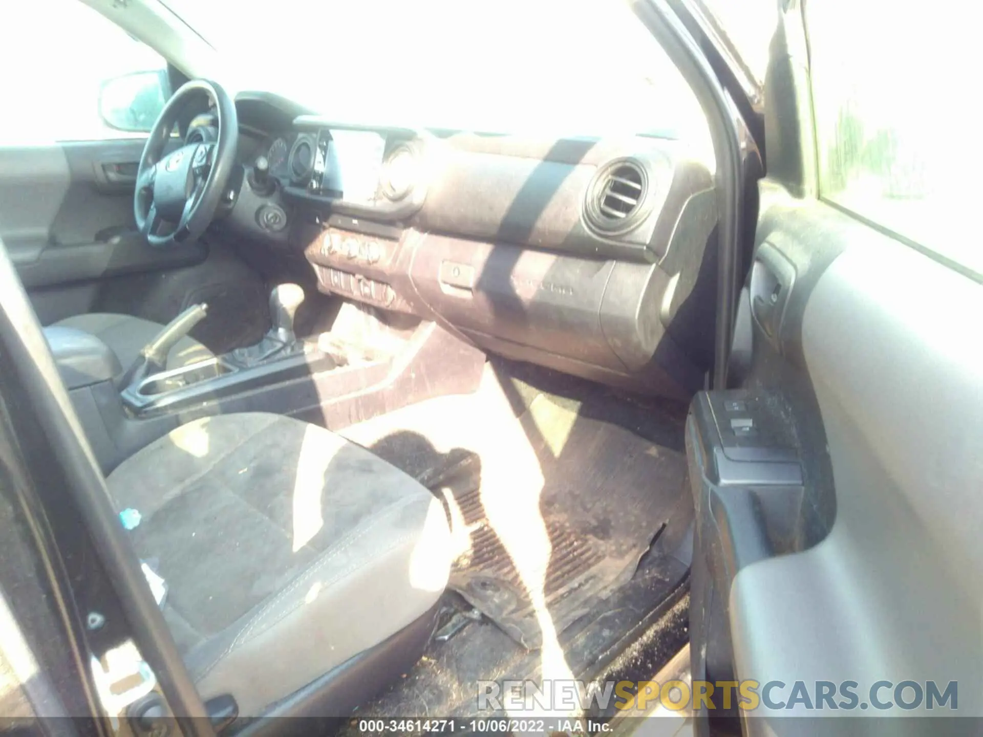 5 Photograph of a damaged car 3TYAX5GN5MT013591 TOYOTA TACOMA 2WD 2021