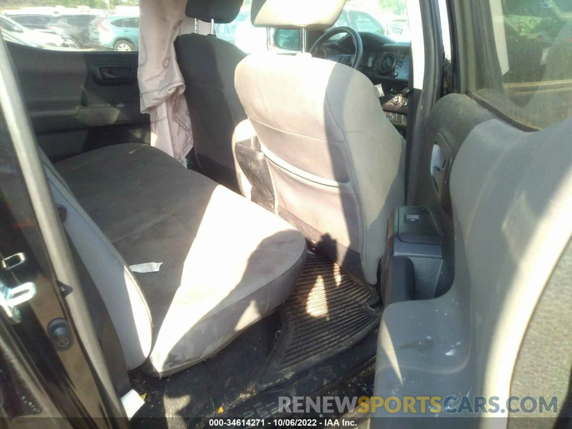 8 Photograph of a damaged car 3TYAX5GN5MT013591 TOYOTA TACOMA 2WD 2021
