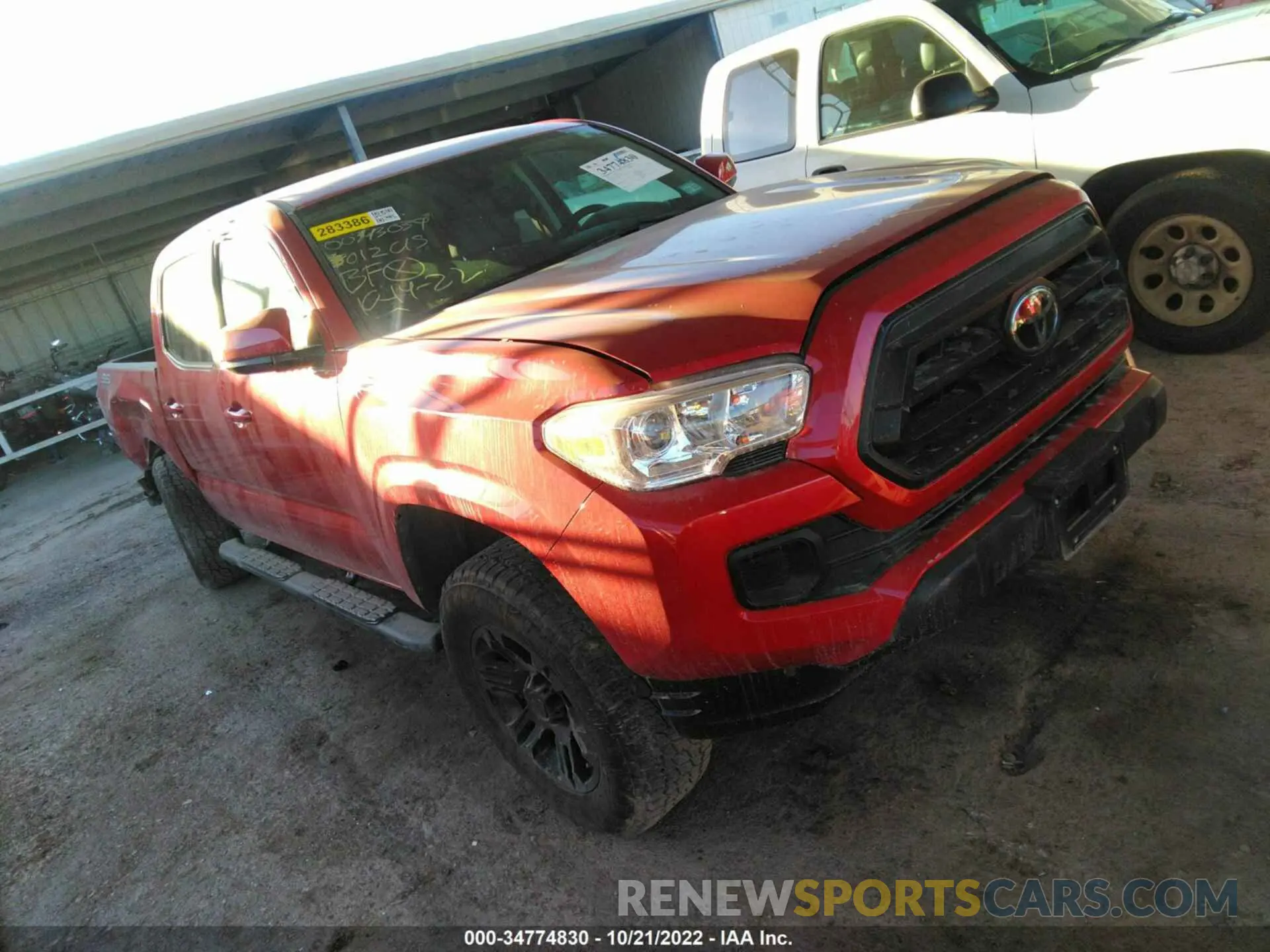 1 Photograph of a damaged car 3TYAX5GN8MT012015 TOYOTA TACOMA 2WD 2021