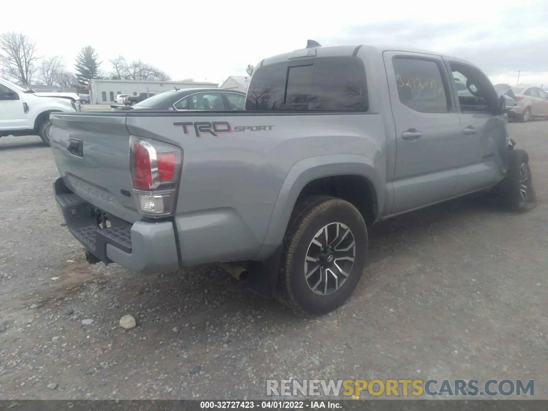 4 Photograph of a damaged car 3TYAZ5CN5MT005586 TOYOTA TACOMA 2WD 2021