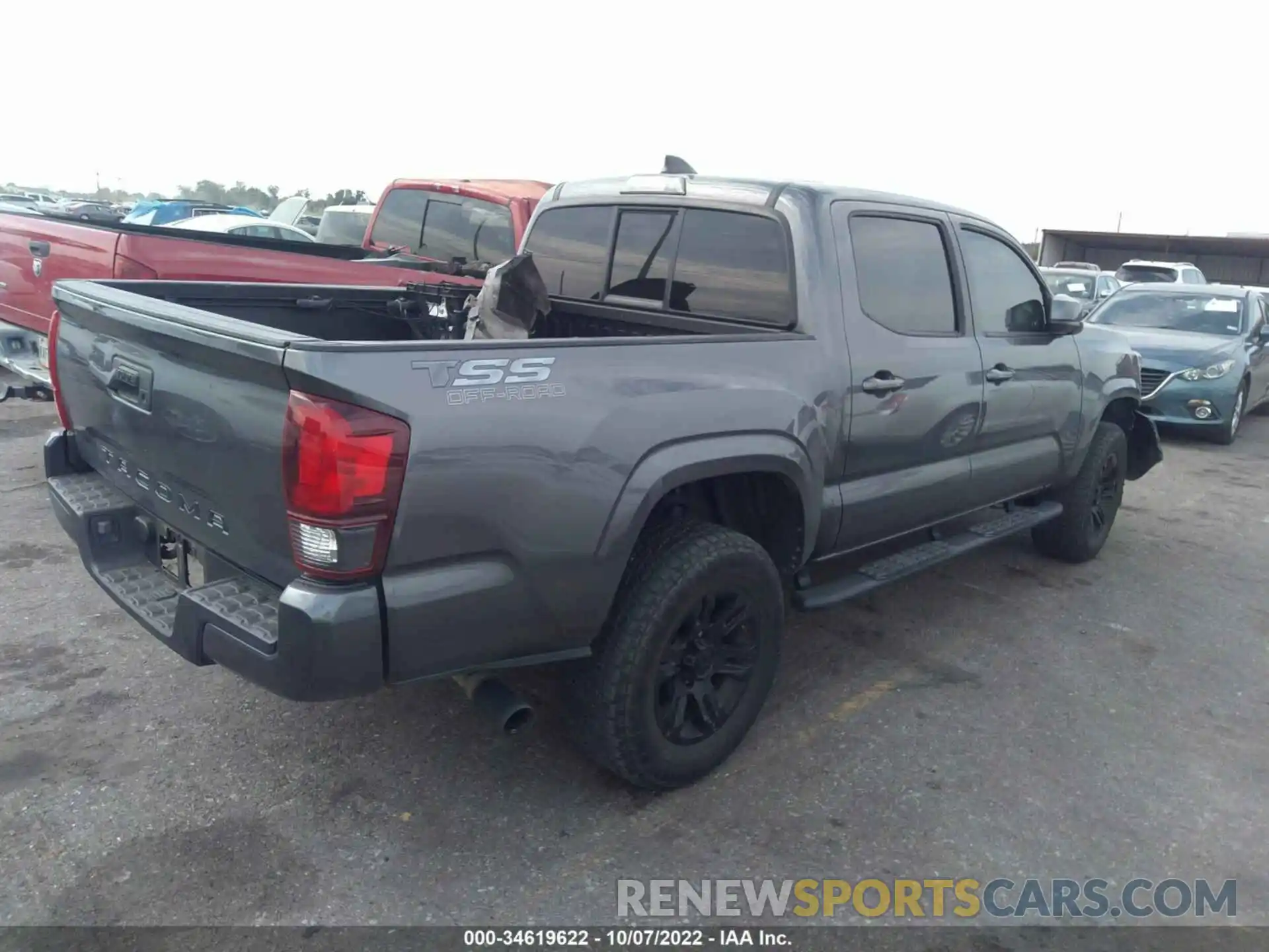 4 Photograph of a damaged car 5TFAX5GN7MX193078 TOYOTA TACOMA 2WD 2021