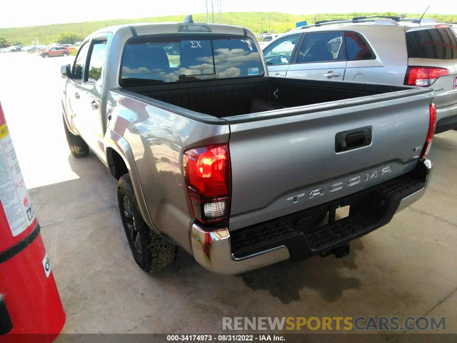 3 Photograph of a damaged car 5TFAZ5CN2MX109863 TOYOTA TACOMA 2WD 2021