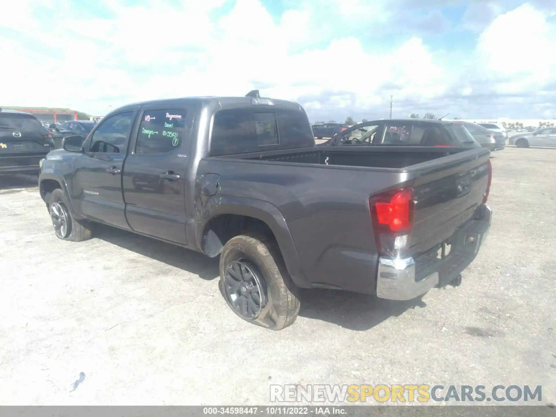 3 Photograph of a damaged car 5TFAZ5CN3MX108267 TOYOTA TACOMA 2WD 2021