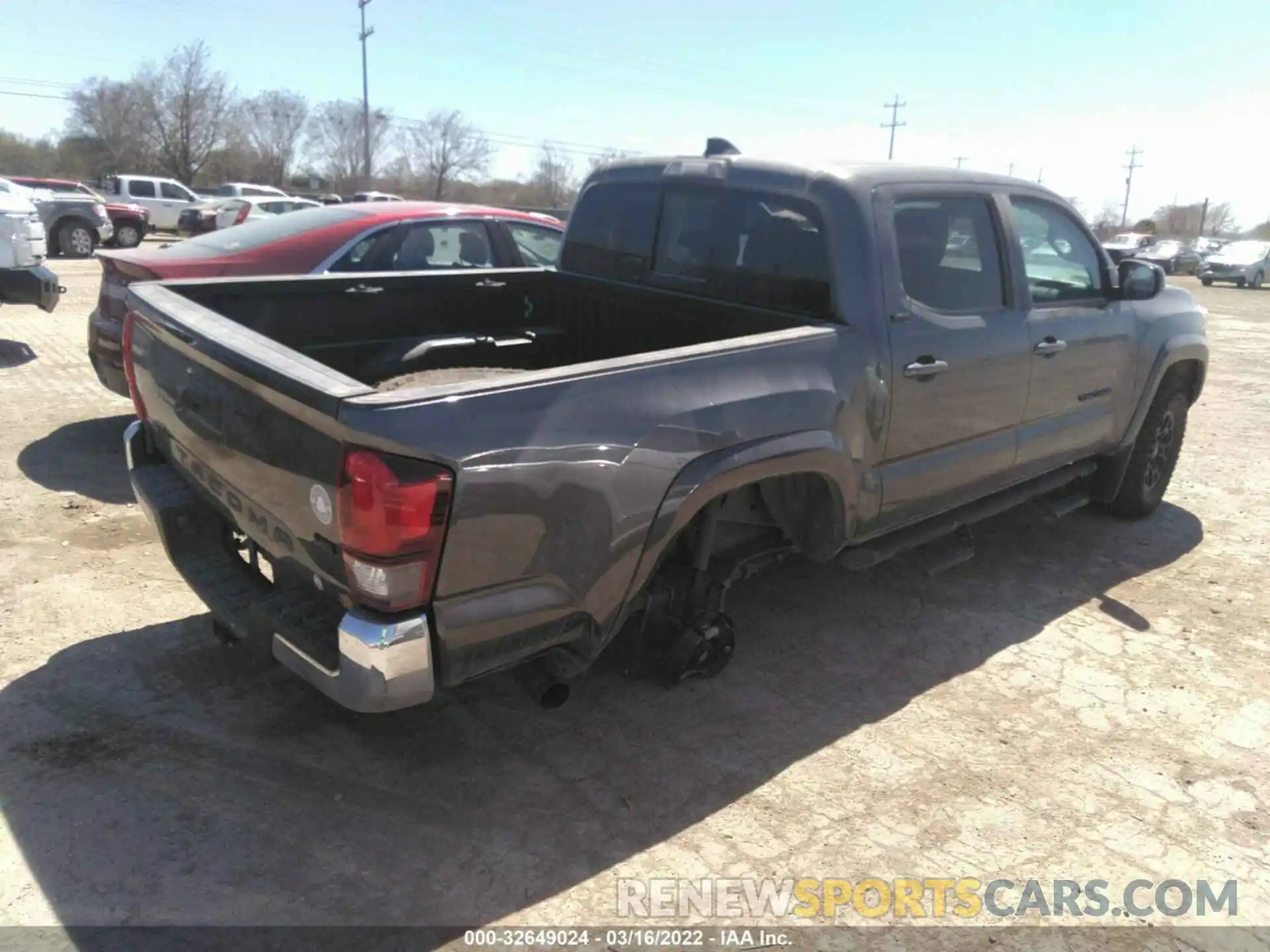 4 Photograph of a damaged car 5TFAZ5CN7MX117103 TOYOTA TACOMA 2WD 2021