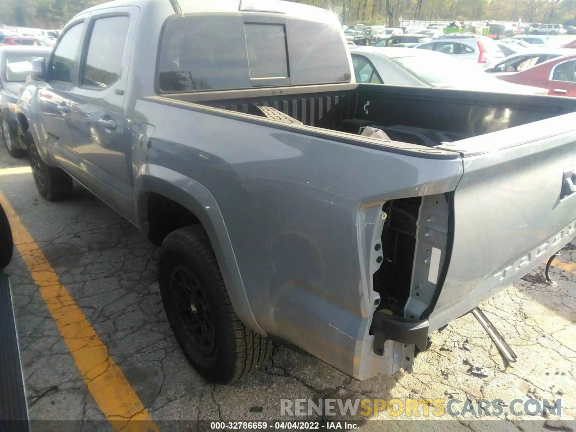 3 Photograph of a damaged car 5TFAZ5CN8MX104313 TOYOTA TACOMA 2WD 2021