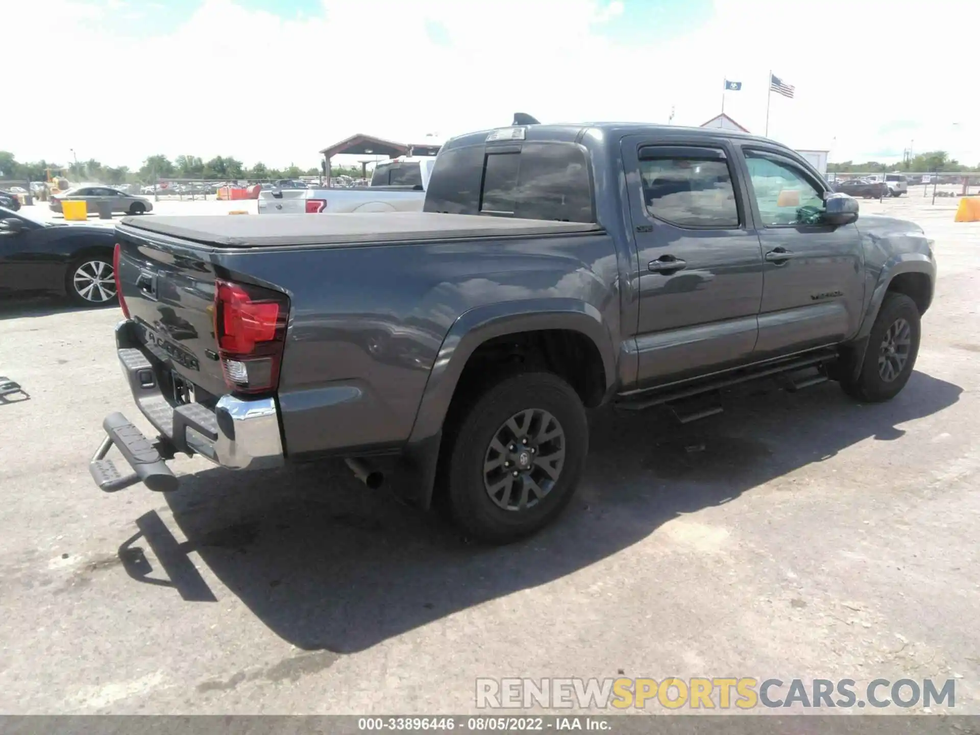 4 Photograph of a damaged car 5TFAZ5CN9MX099154 TOYOTA TACOMA 2WD 2021