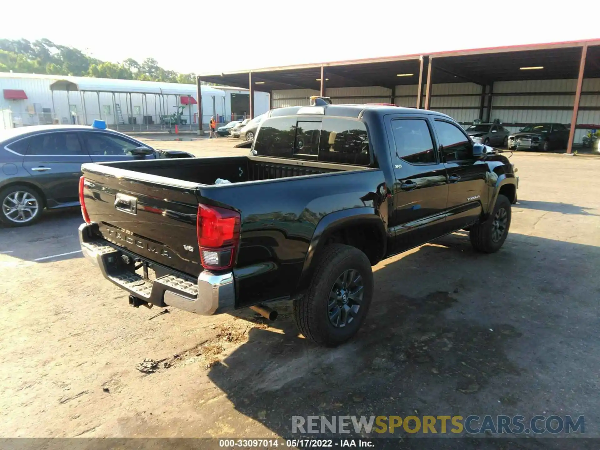 4 Photograph of a damaged car 5TFAZ5CNXMX099874 TOYOTA TACOMA 2WD 2021