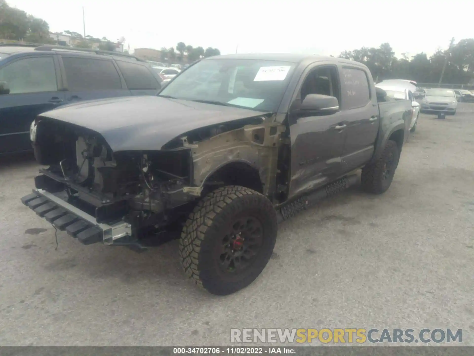 2 Photograph of a damaged car 3TMAZ5CN2NM168466 TOYOTA TACOMA 2WD 2022