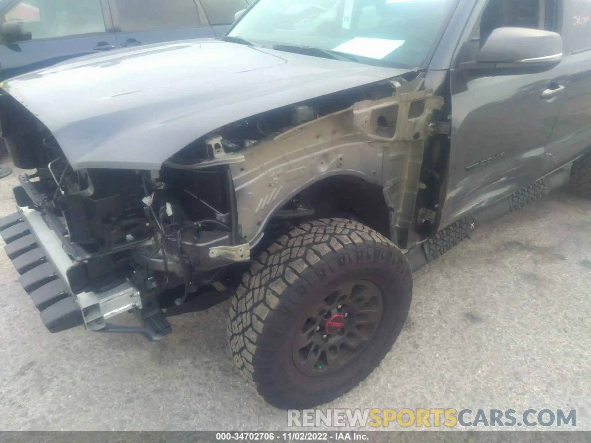 6 Photograph of a damaged car 3TMAZ5CN2NM168466 TOYOTA TACOMA 2WD 2022