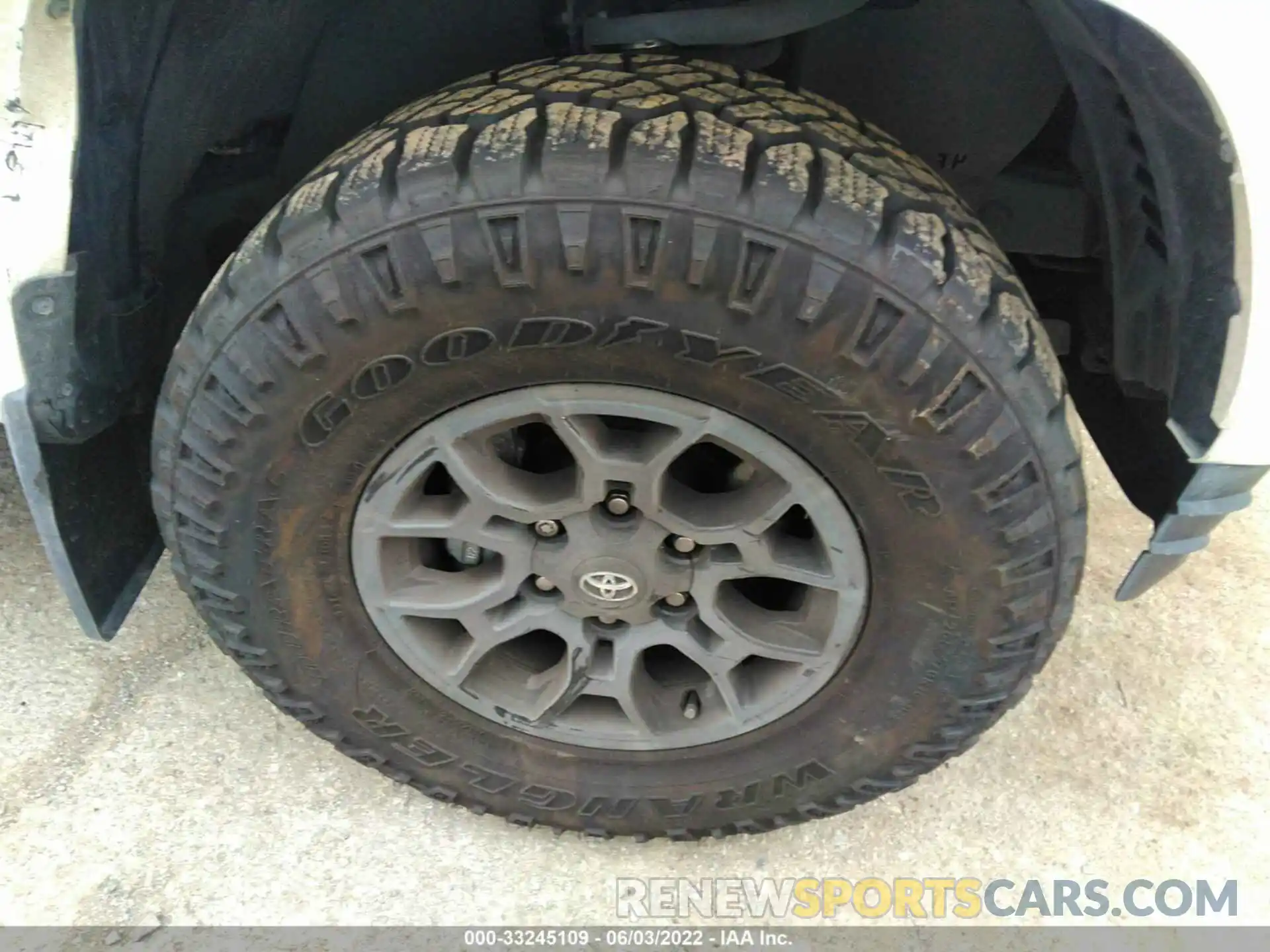 14 Photograph of a damaged car 3TMAZ5CN2NM168550 TOYOTA TACOMA 2WD 2022