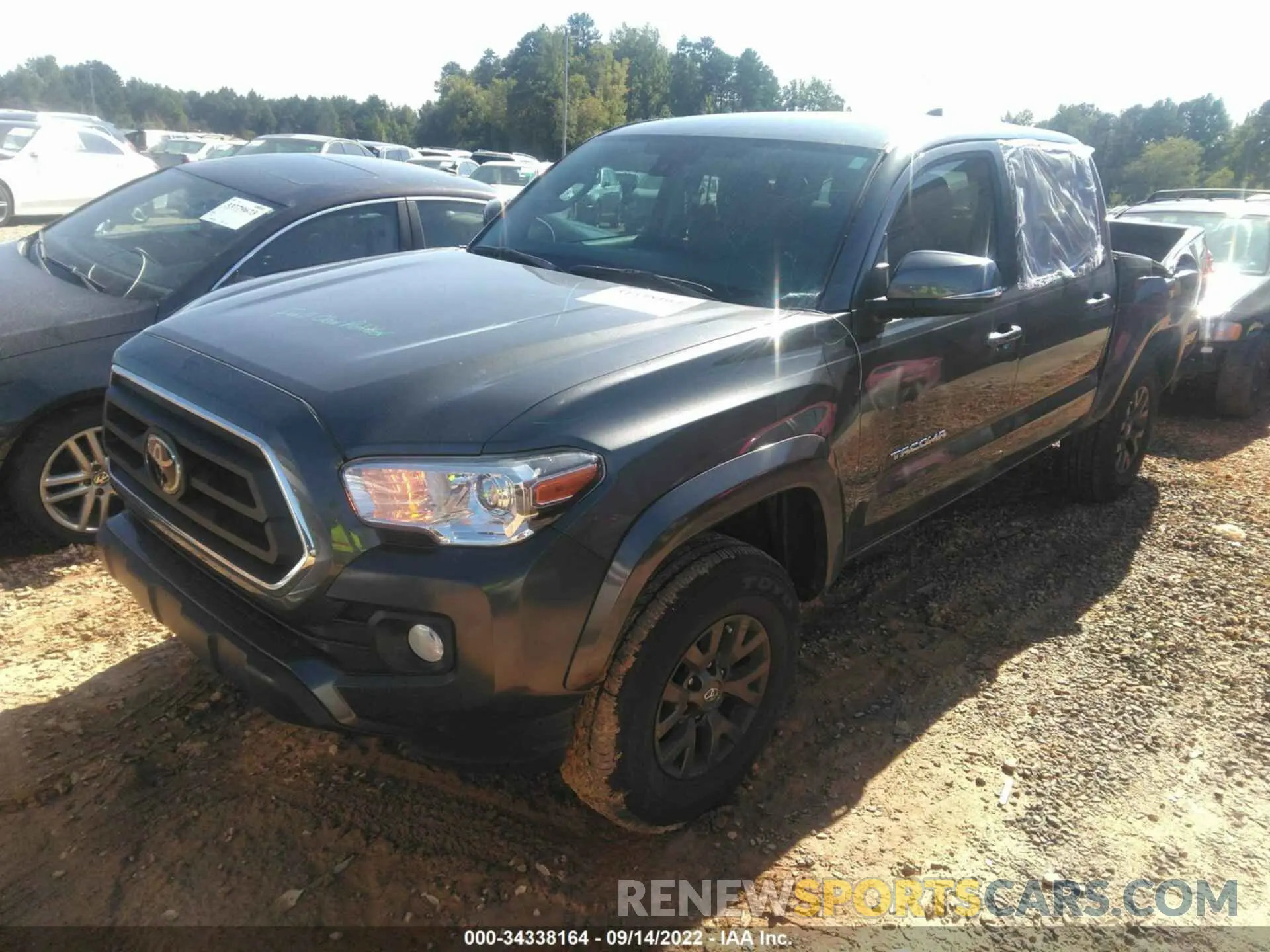 2 Photograph of a damaged car 3TMAZ5CN8NM170707 TOYOTA TACOMA 2WD 2022