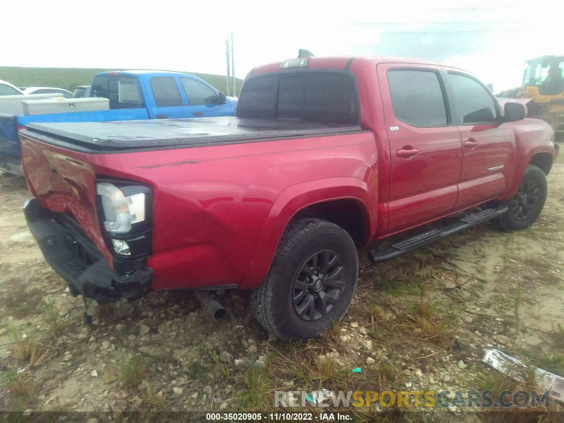 4 Photograph of a damaged car 3TYAX5GN1NT056567 TOYOTA TACOMA 2WD 2022