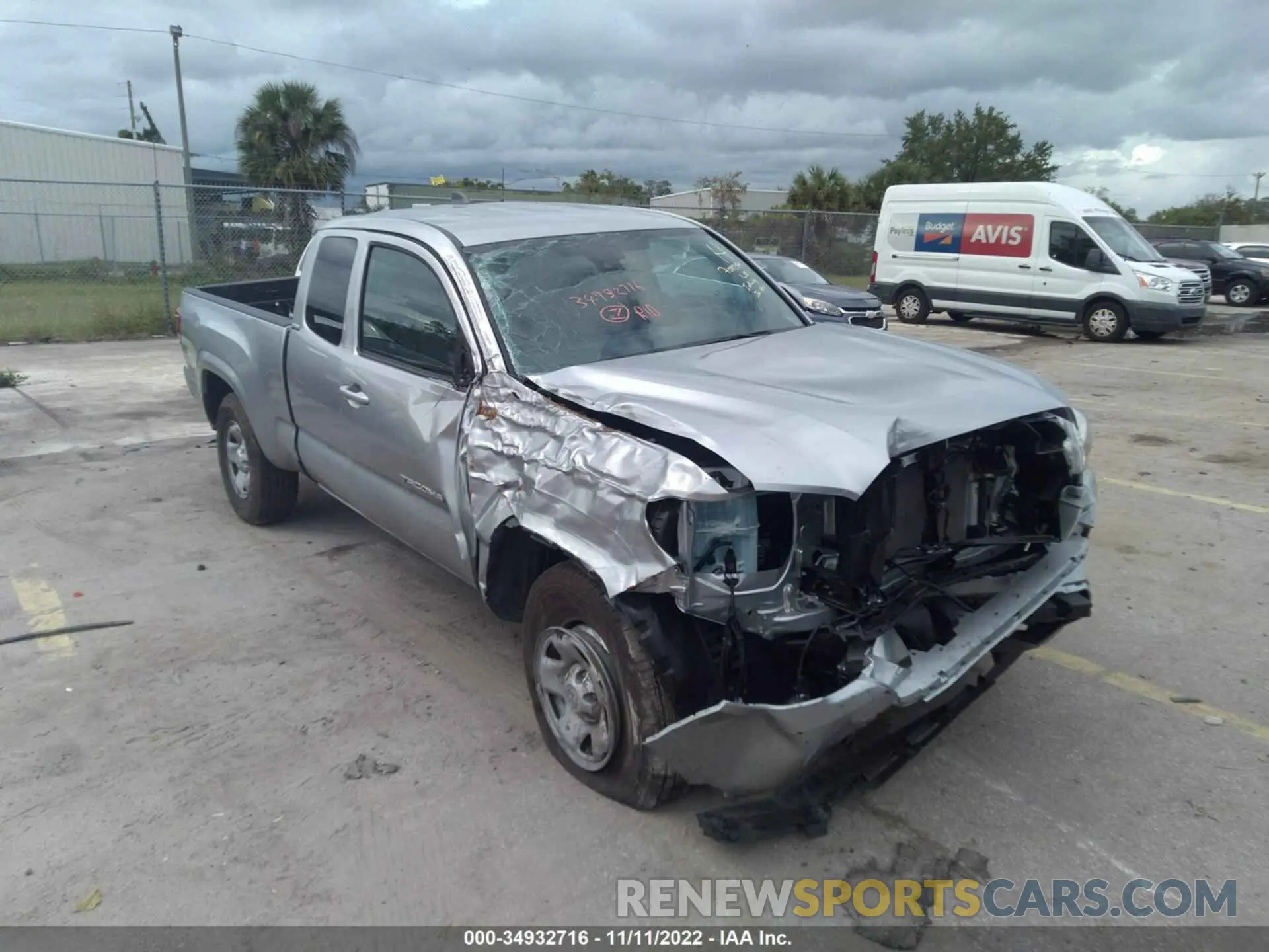 6 Photograph of a damaged car 3TYRX5GN0NT056658 TOYOTA TACOMA 2WD 2022