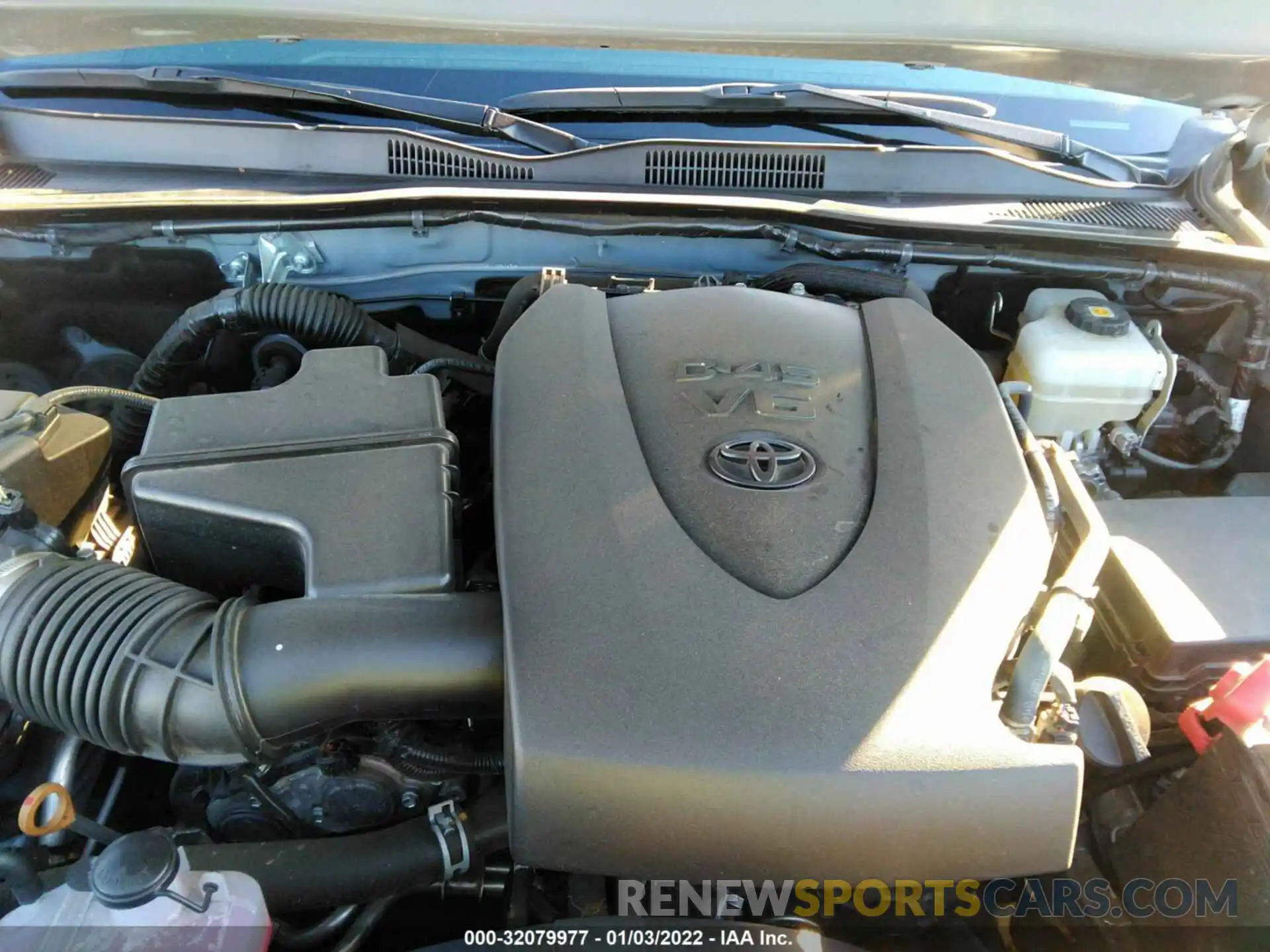 10 Photograph of a damaged car 3TMCZ5AN0KM200919 TOYOTA TACOMA 4WD 2019