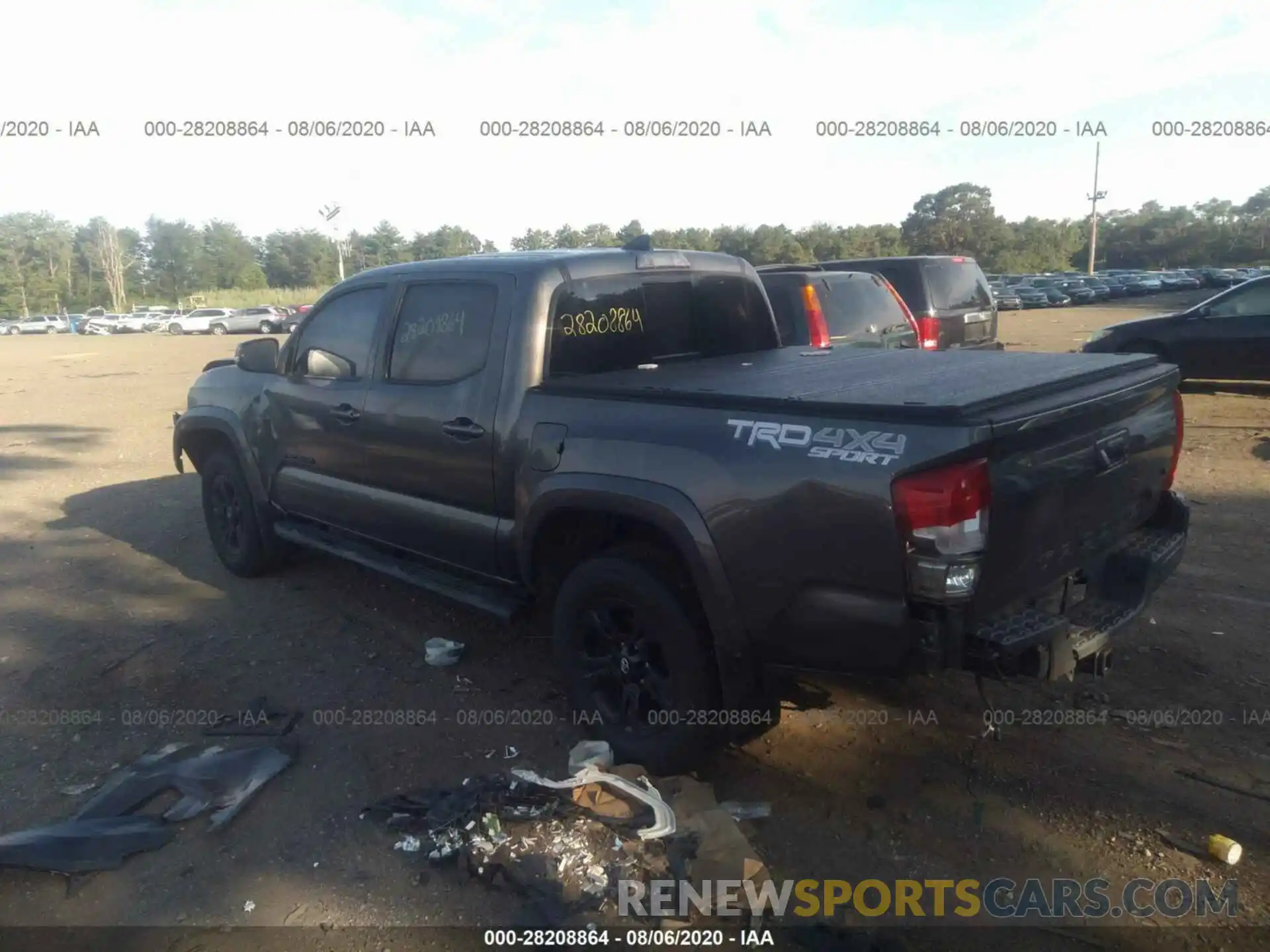 3 Photograph of a damaged car 3TMCZ5AN0KM276589 TOYOTA TACOMA 4WD 2019