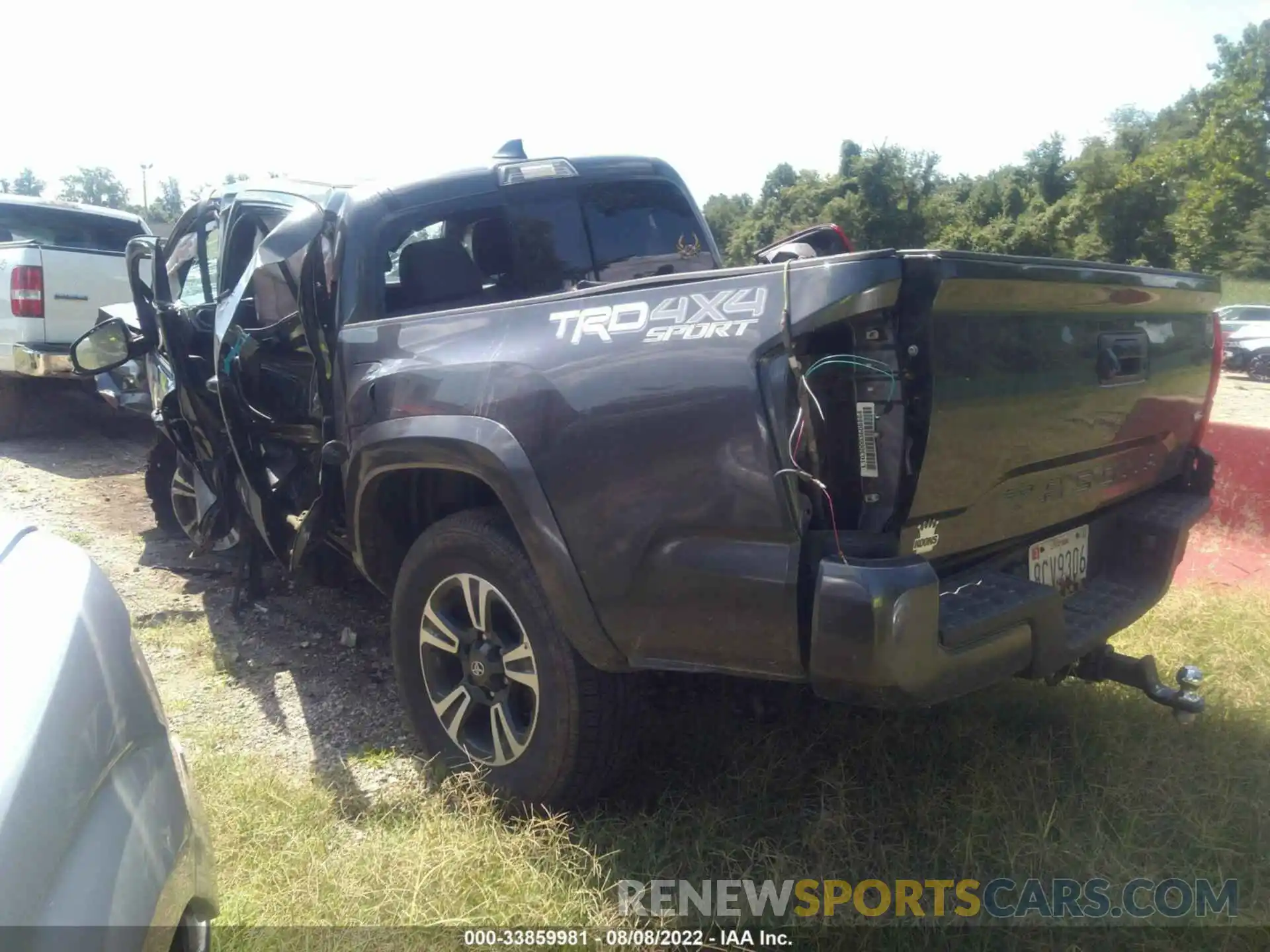 3 Photograph of a damaged car 3TMCZ5AN0KM287267 TOYOTA TACOMA 4WD 2019