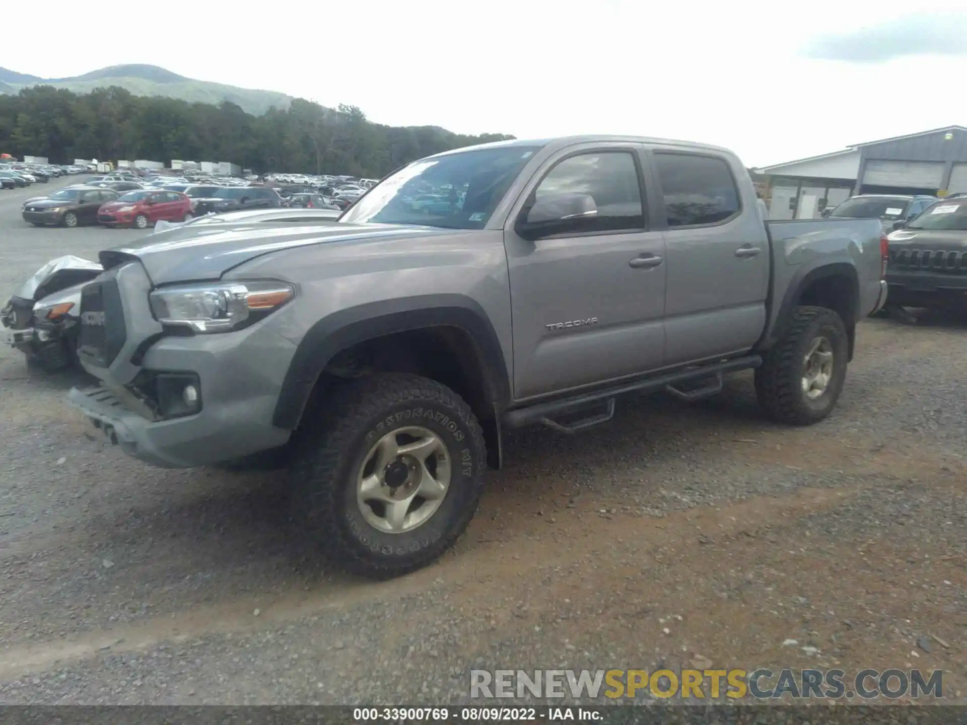 2 Photograph of a damaged car 3TMCZ5AN1KM240622 TOYOTA TACOMA 4WD 2019