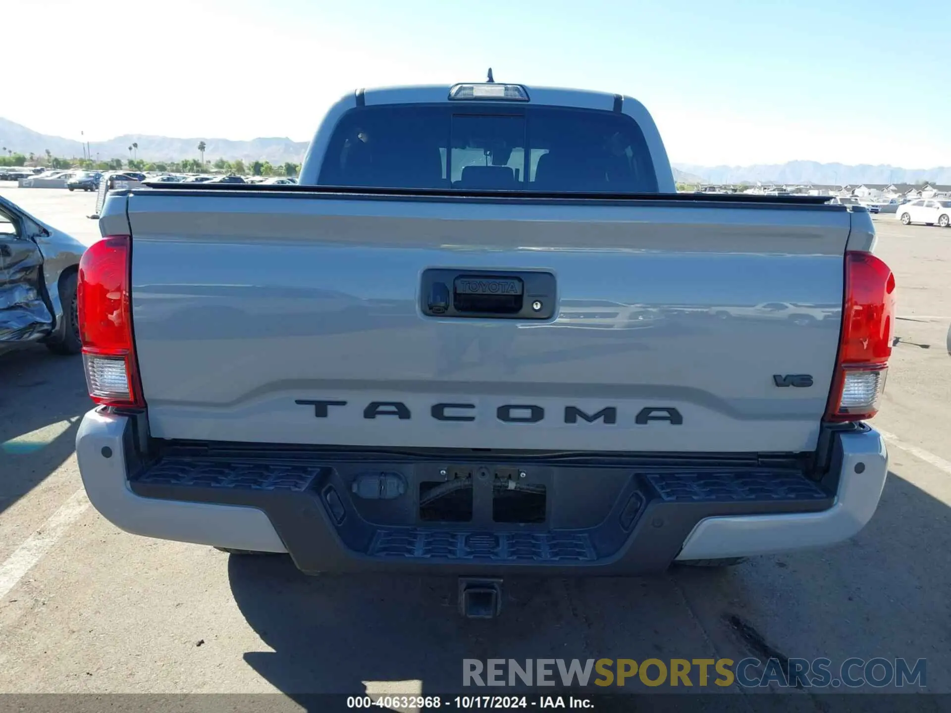 16 Photograph of a damaged car 3TMCZ5AN1KM282546 TOYOTA TACOMA 4WD 2019