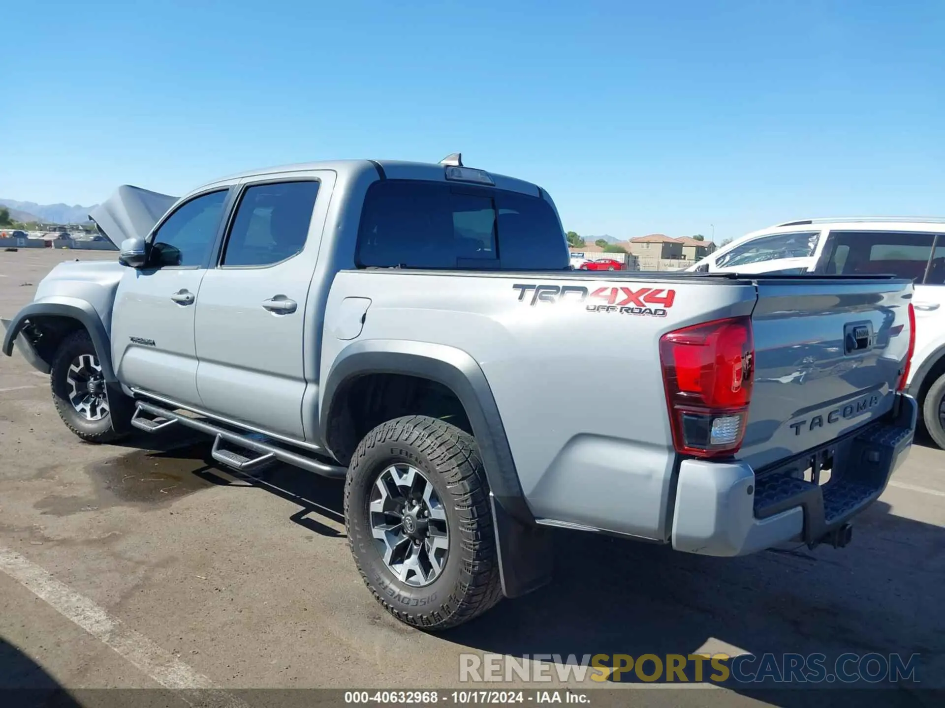 3 Photograph of a damaged car 3TMCZ5AN1KM282546 TOYOTA TACOMA 4WD 2019