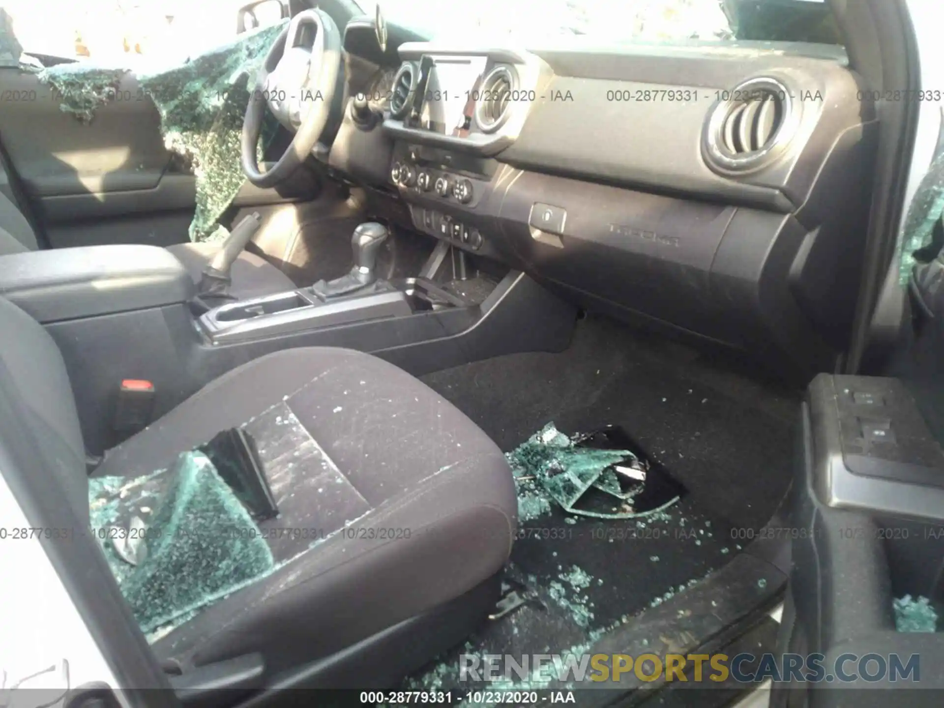 5 Photograph of a damaged car 3TMCZ5AN2KM248986 TOYOTA TACOMA 4WD 2019