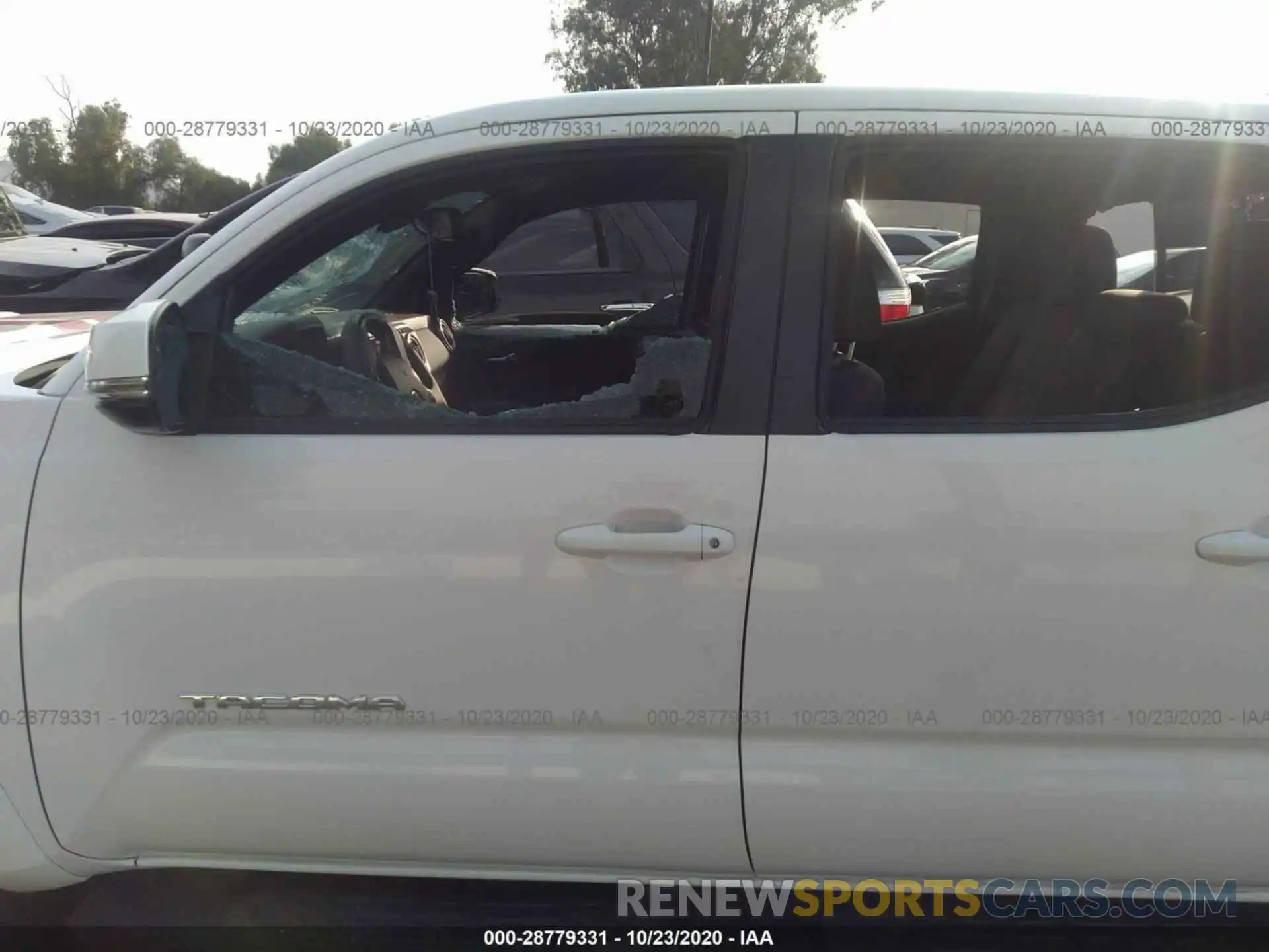 6 Photograph of a damaged car 3TMCZ5AN2KM248986 TOYOTA TACOMA 4WD 2019