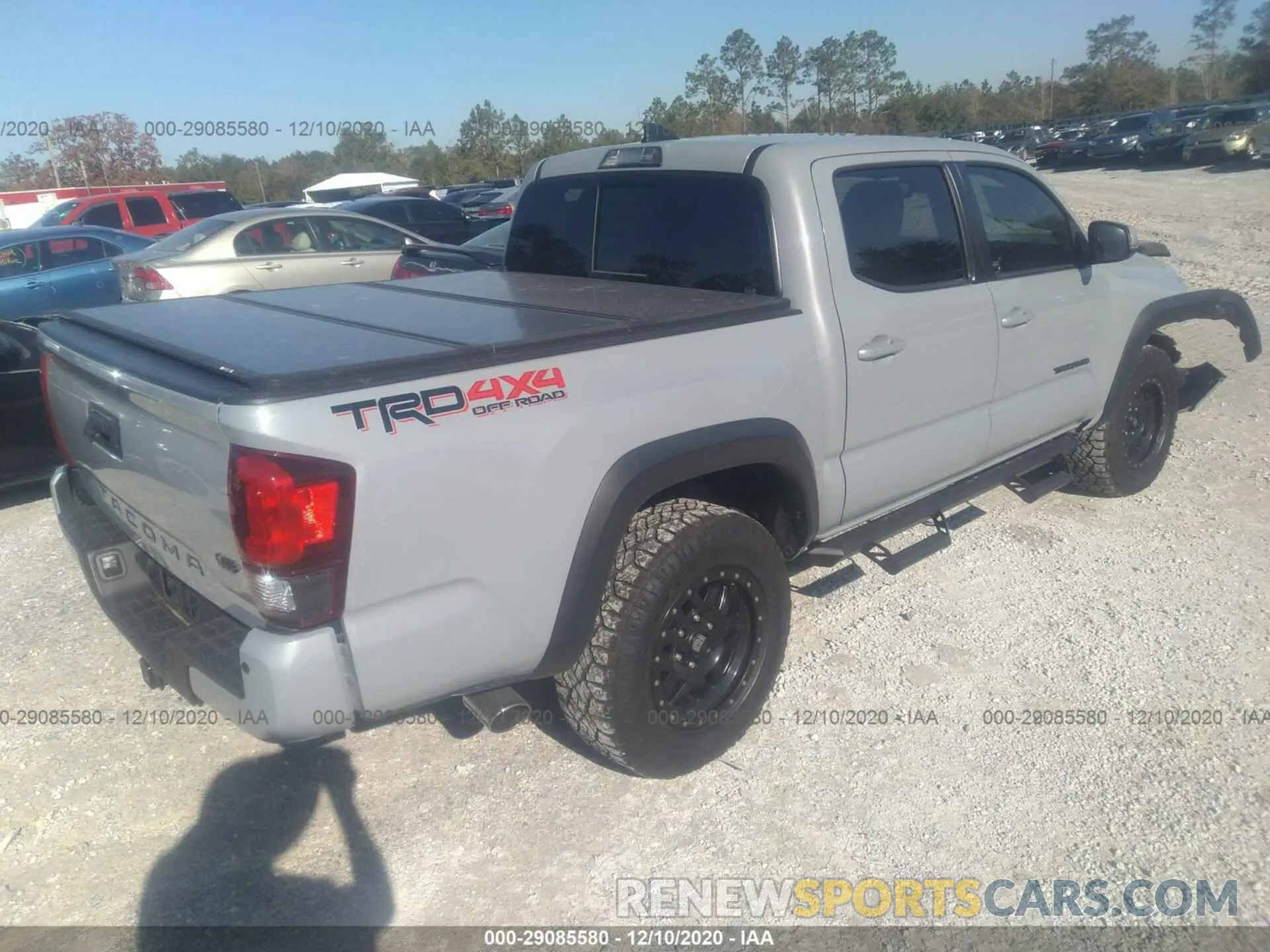 4 Photograph of a damaged car 3TMCZ5AN3KM194887 TOYOTA TACOMA 4WD 2019