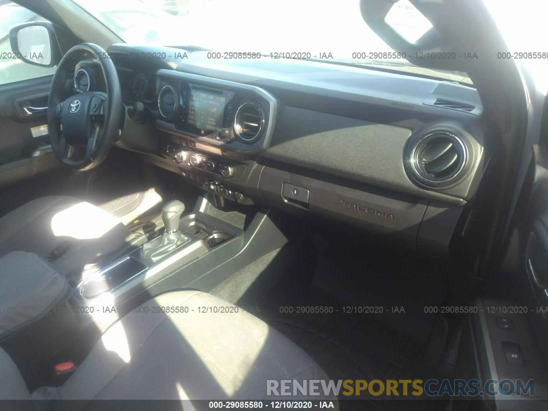 5 Photograph of a damaged car 3TMCZ5AN3KM194887 TOYOTA TACOMA 4WD 2019