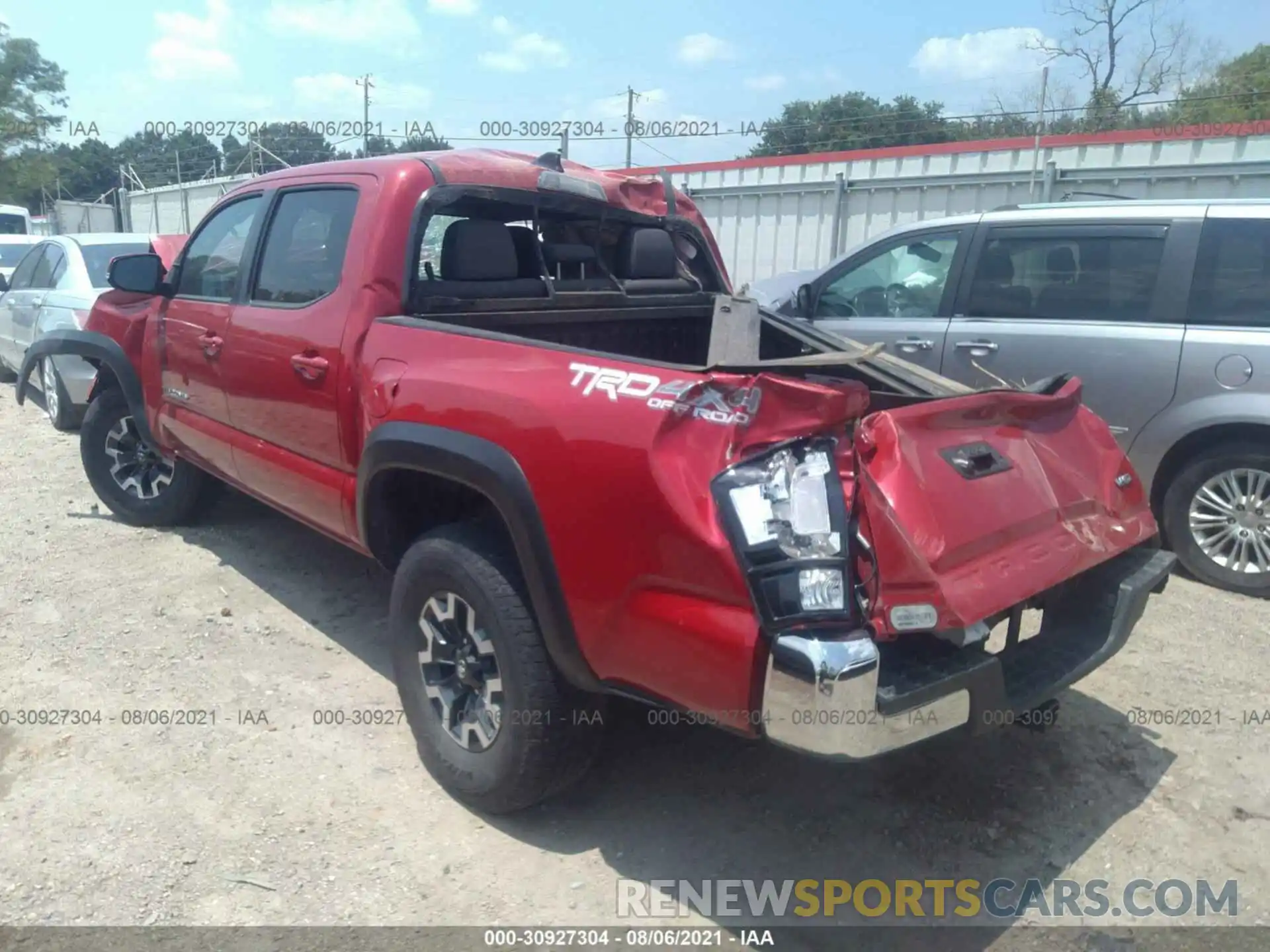 3 Photograph of a damaged car 3TMCZ5AN3KM248429 TOYOTA TACOMA 4WD 2019