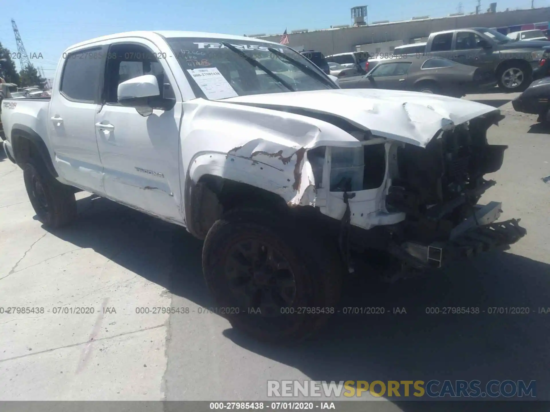 1 Photograph of a damaged car 3TMCZ5AN4KM246138 TOYOTA TACOMA 4WD 2019