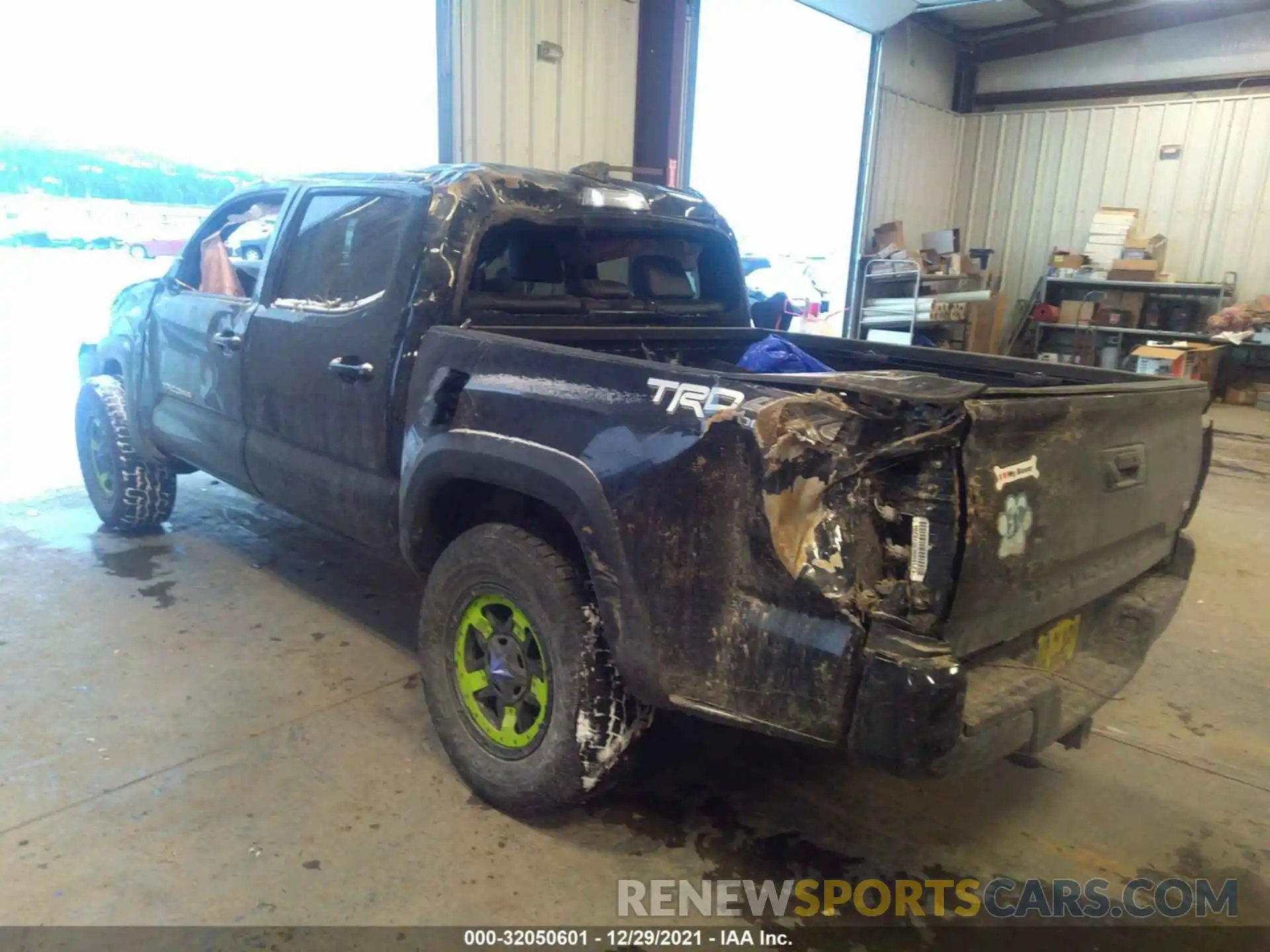 3 Photograph of a damaged car 3TMCZ5AN4KM269547 TOYOTA TACOMA 4WD 2019