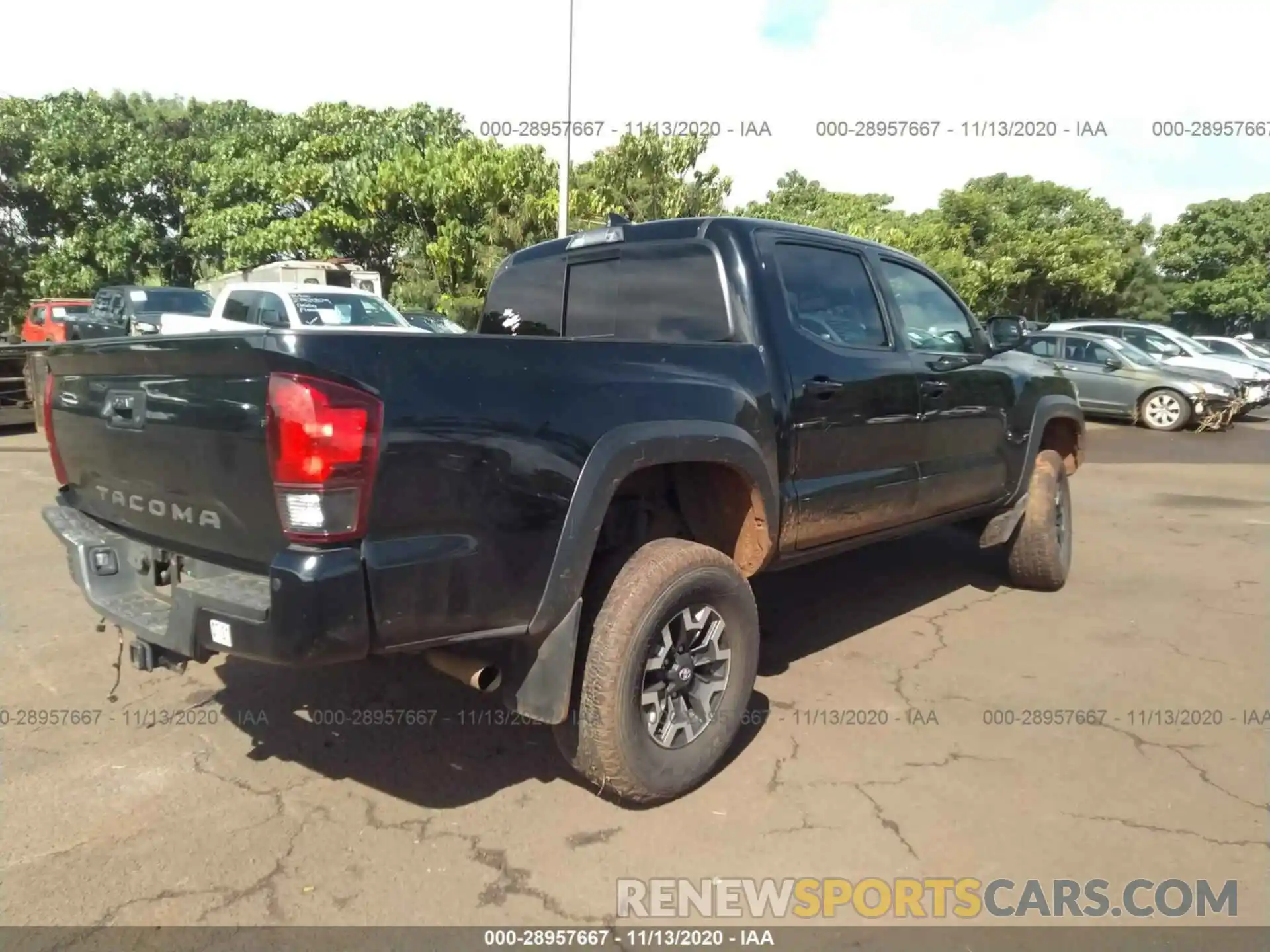 4 Photograph of a damaged car 3TMCZ5AN5KM264339 TOYOTA TACOMA 4WD 2019