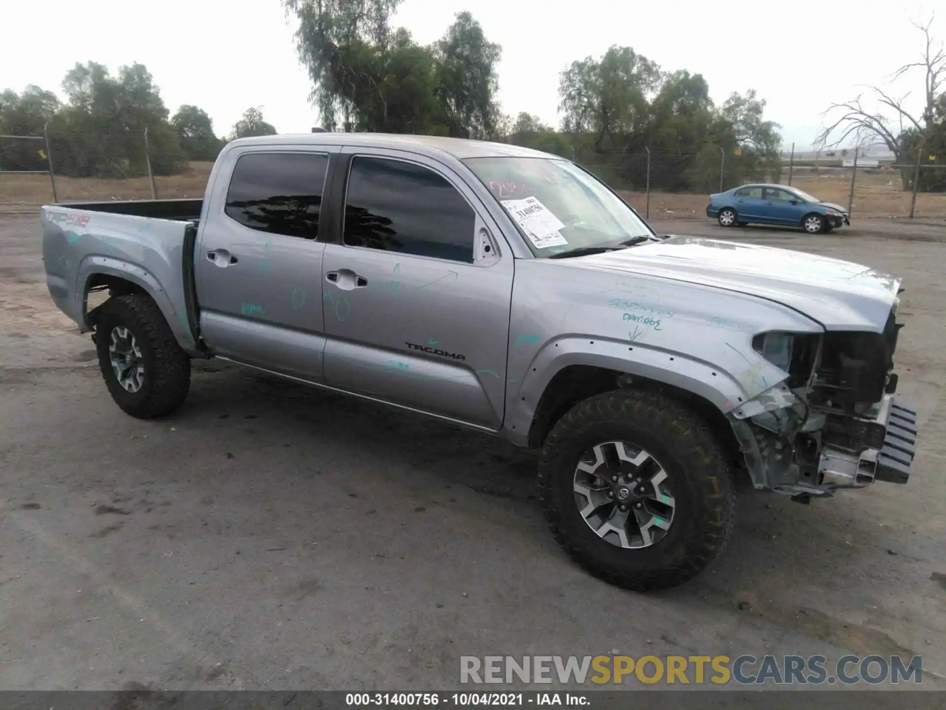 1 Photograph of a damaged car 3TMCZ5AN6KM235299 TOYOTA TACOMA 4WD 2019