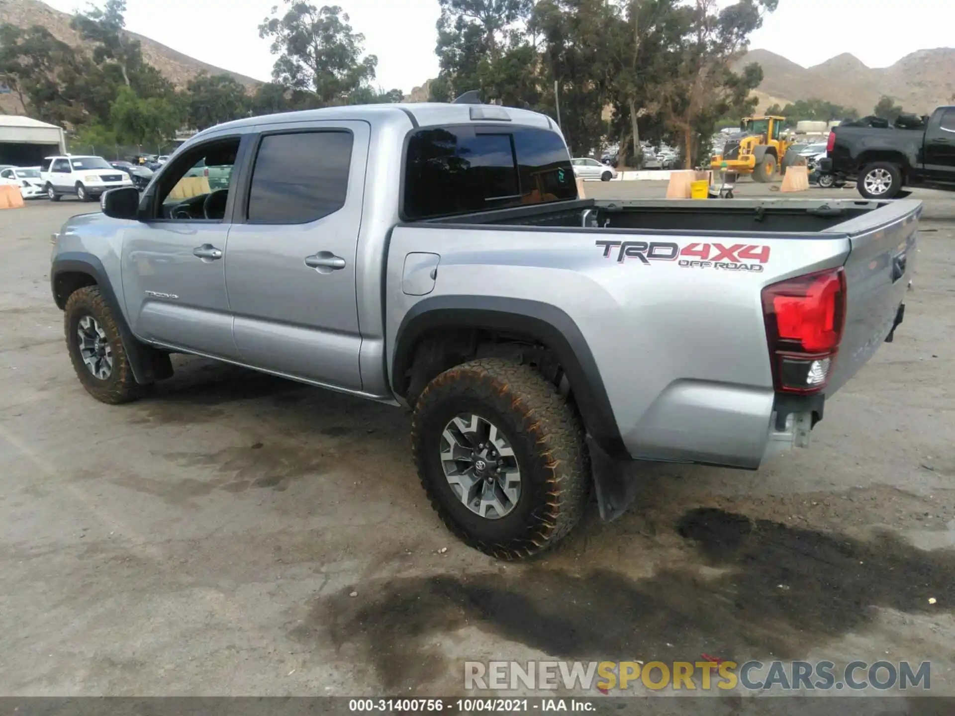 3 Photograph of a damaged car 3TMCZ5AN6KM235299 TOYOTA TACOMA 4WD 2019