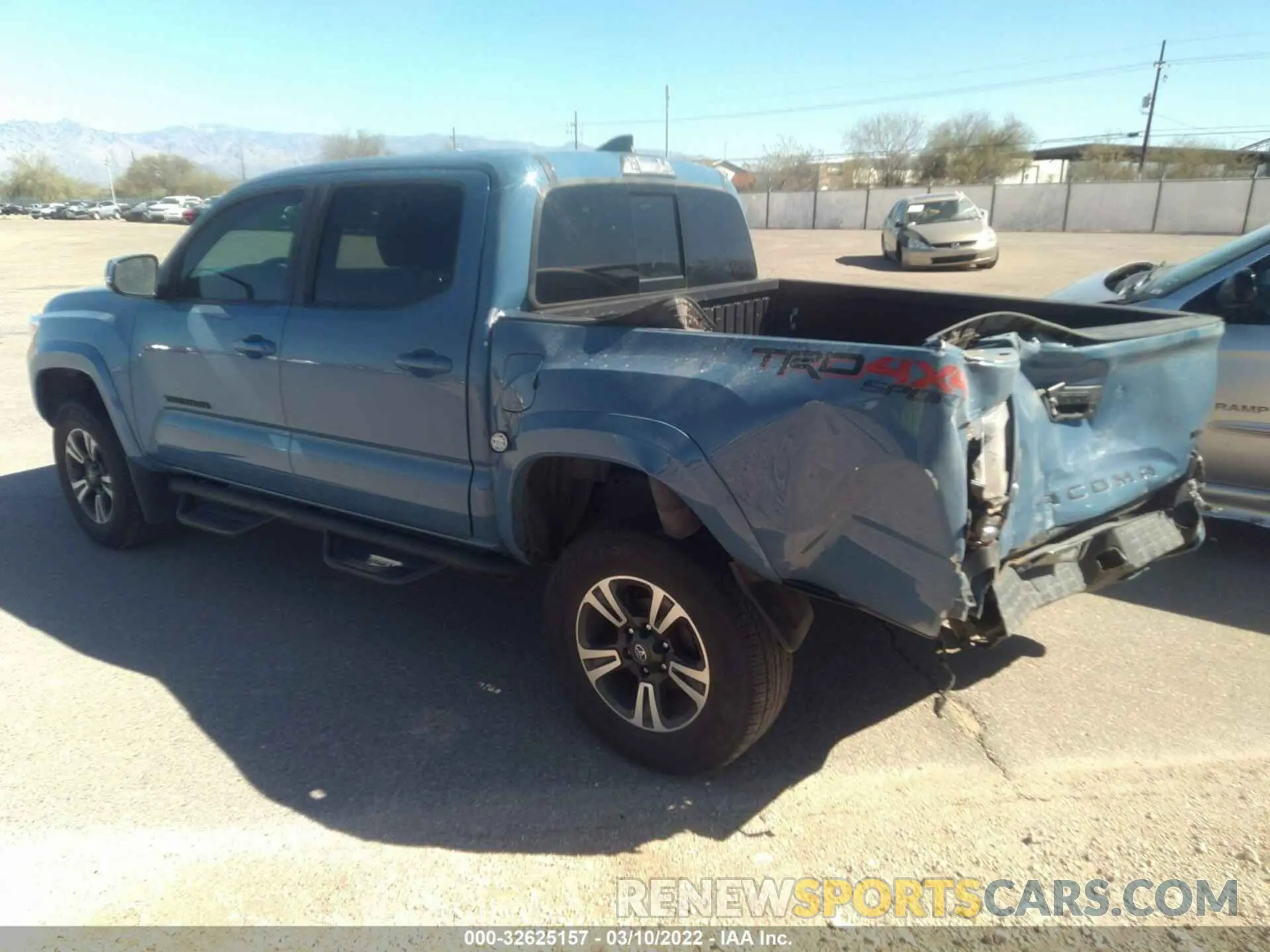 3 Photograph of a damaged car 3TMCZ5AN6KM269372 TOYOTA TACOMA 4WD 2019